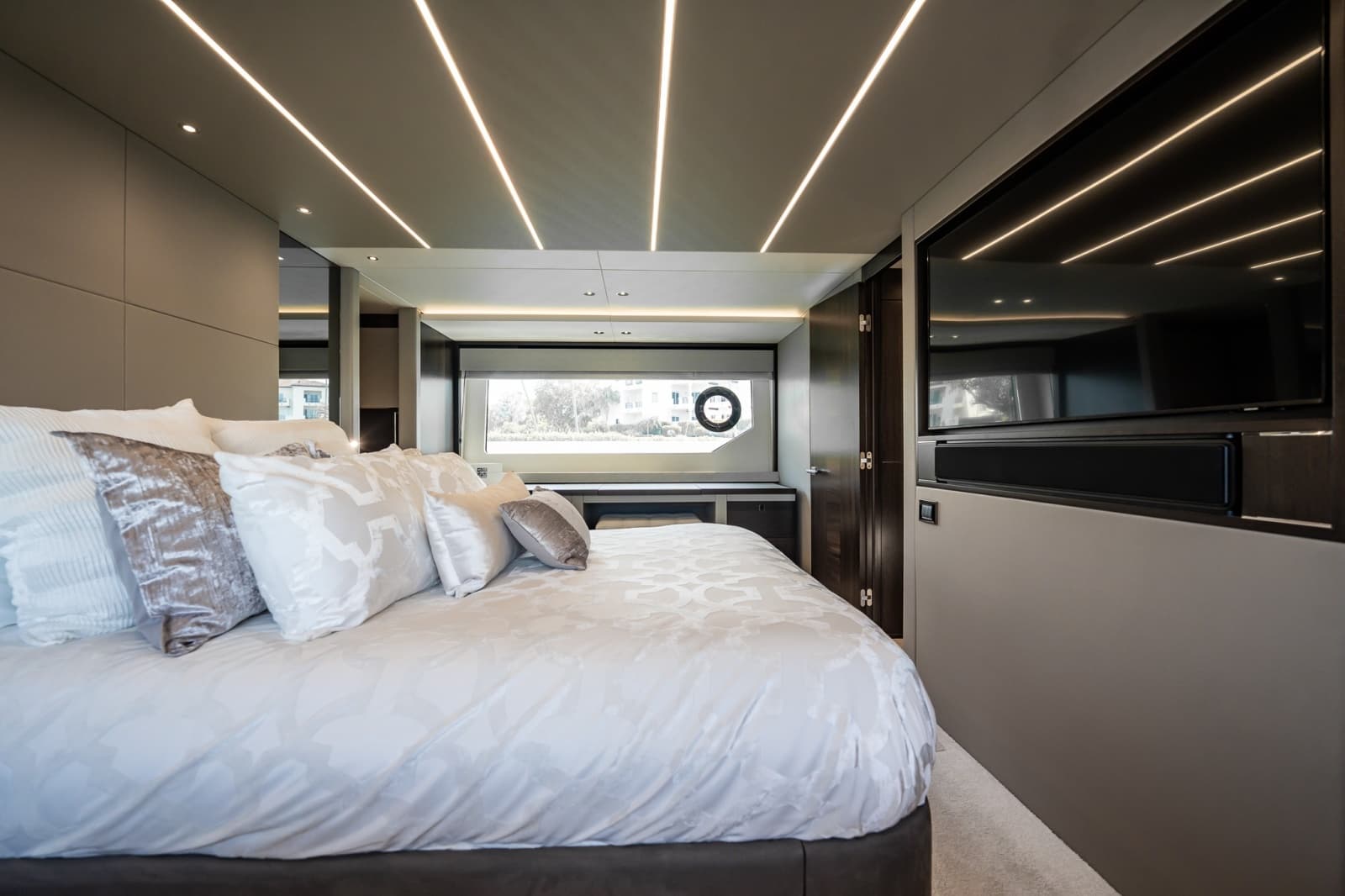 2025 Sunseeker 76 Yacht - Photo 89