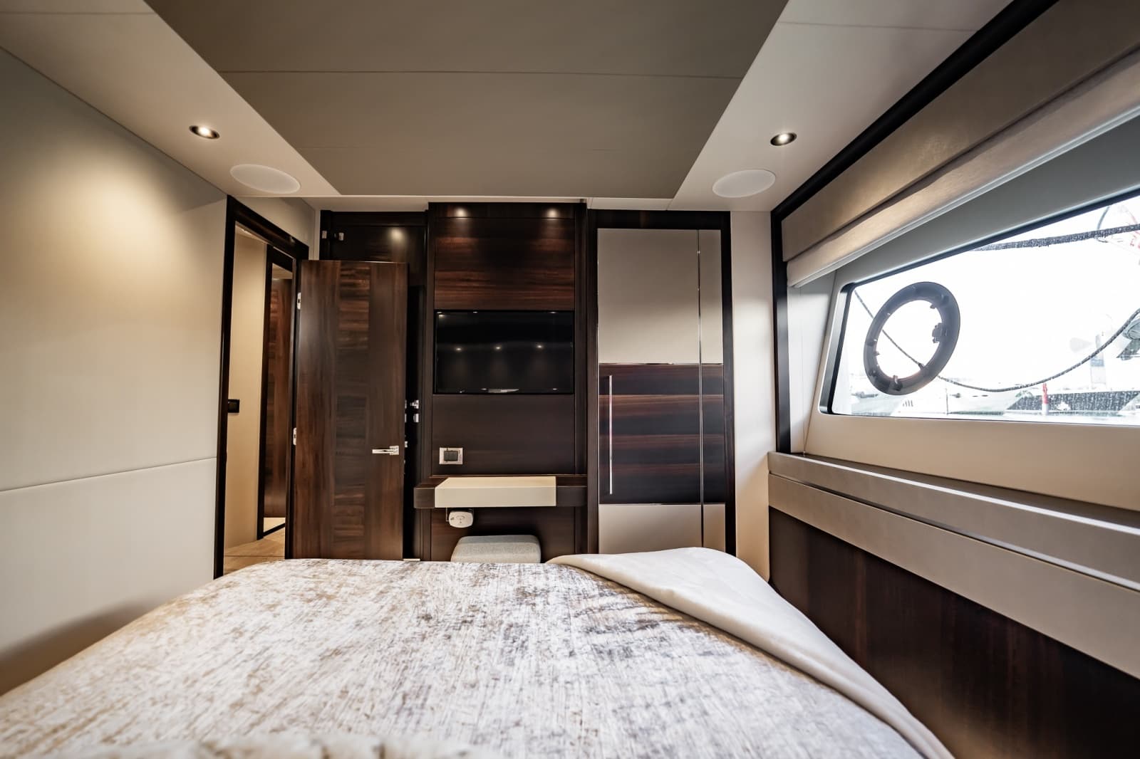 2025 Sunseeker 76 Yacht - Photo 100