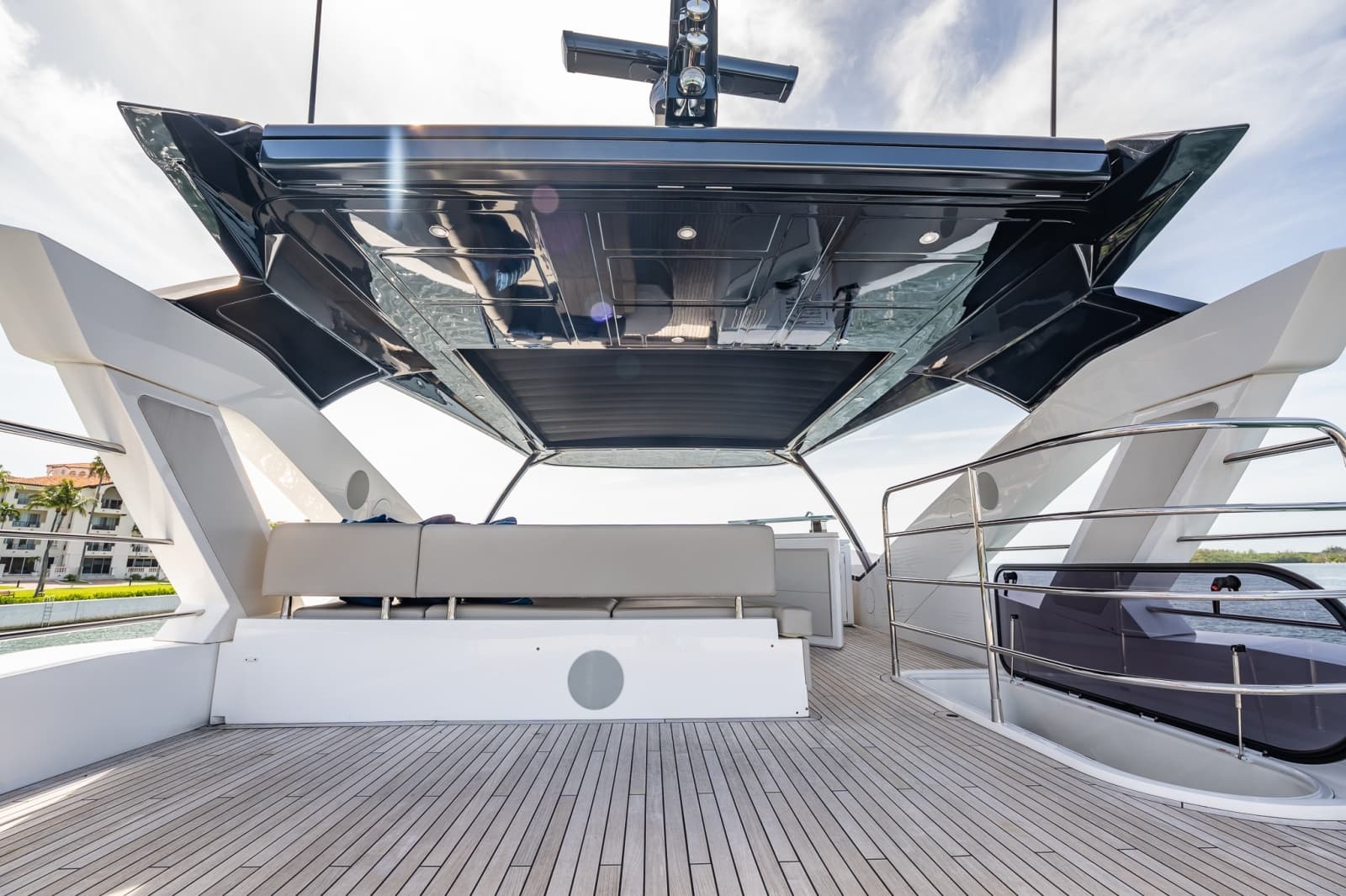 2025 Sunseeker 76 Yacht - Photo 43