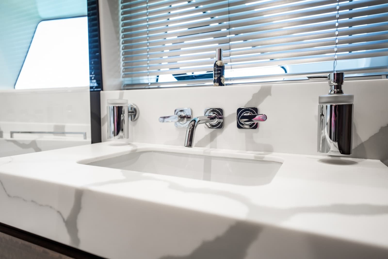 2025 Sunseeker 76 Yacht - Photo 92