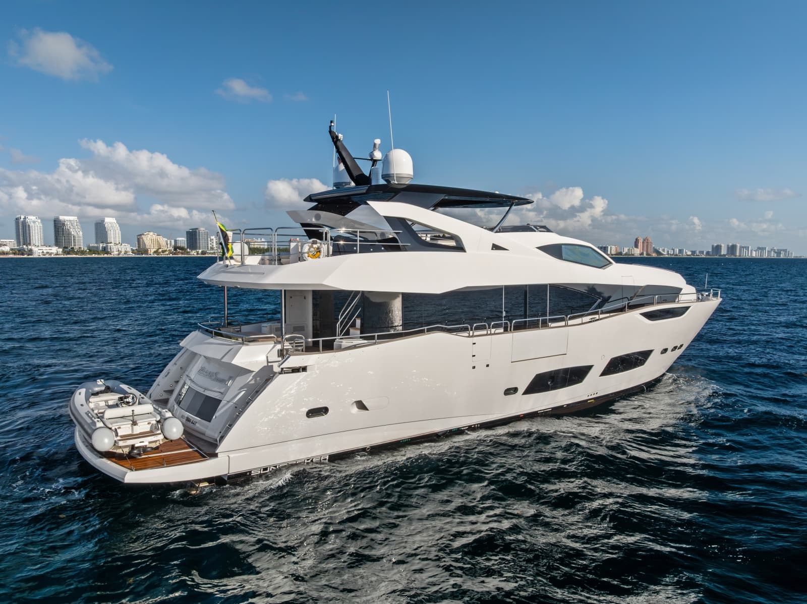 2024 Sunseeker 95 Yacht - Photo 4