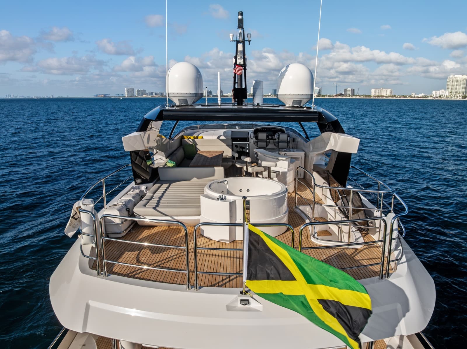2024 Sunseeker 95 Yacht - Photo 8