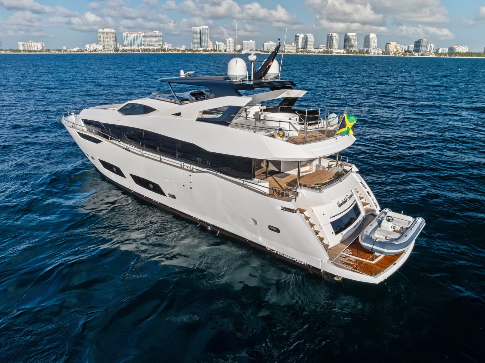2024 Sunseeker 95 Yacht - Photo 3