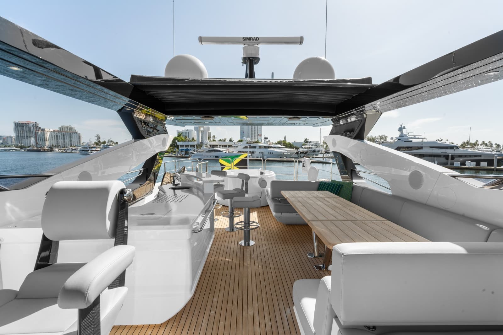 2024 Sunseeker 95 Yacht - Photo 18