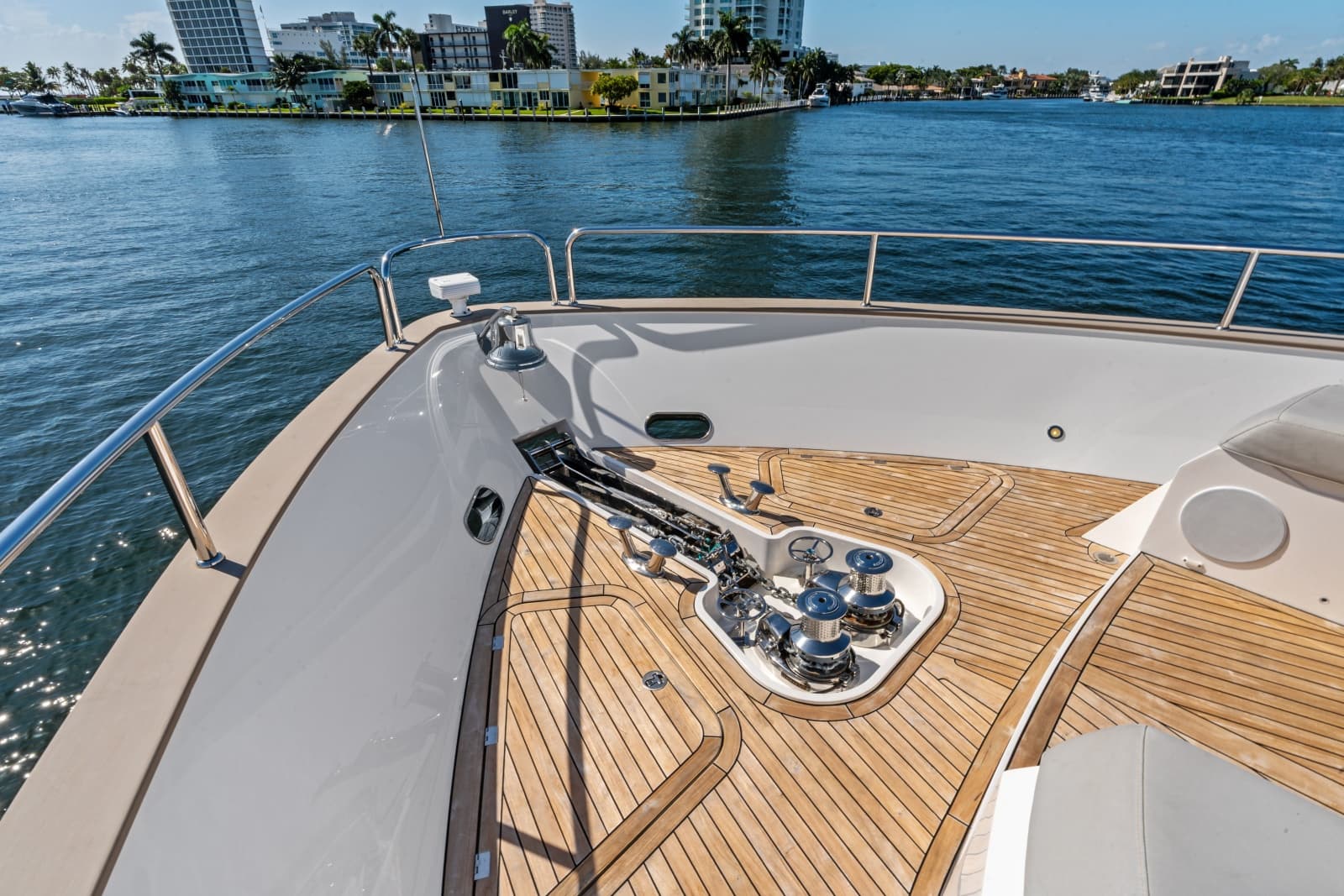 2024 Sunseeker 95 Yacht - Photo 26