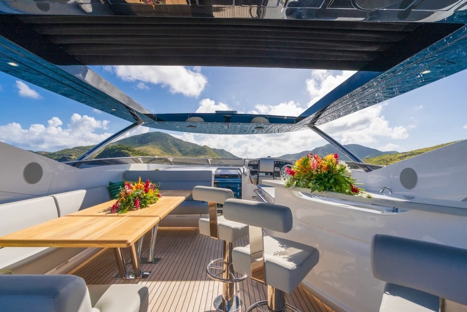 2024 Sunseeker 95 Yacht - Photo 41