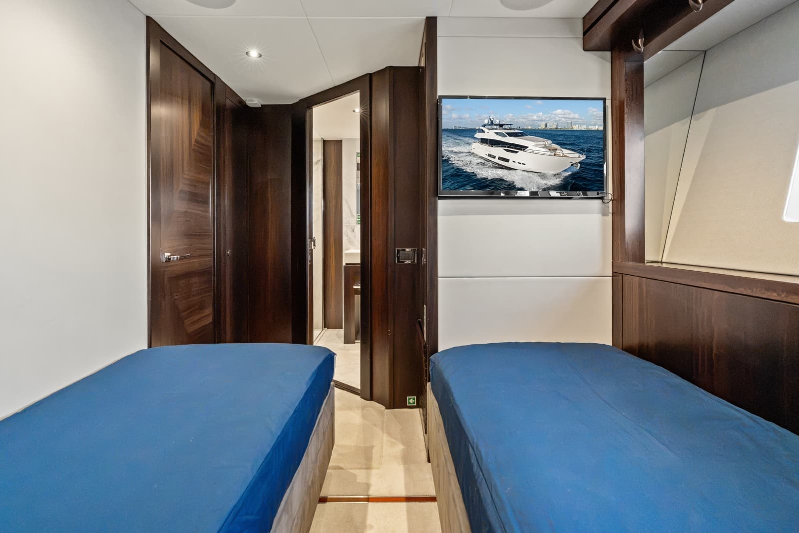 2024 Sunseeker 95 Yacht - Photo 79