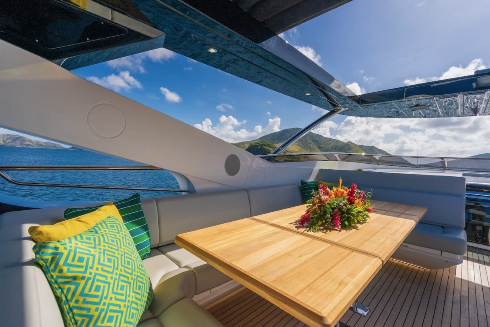 2024 Sunseeker 95 Yacht - Photo 42
