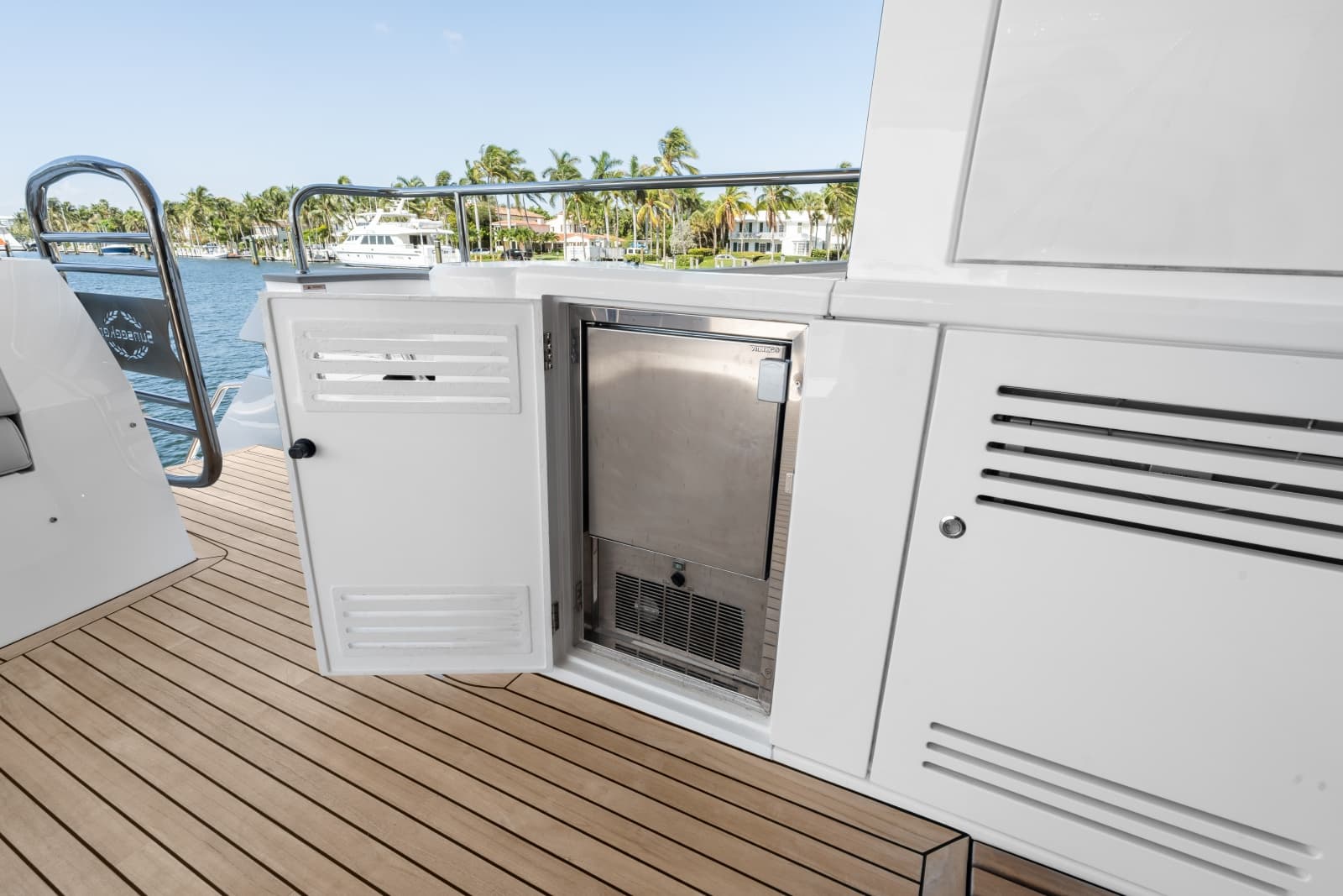 2024 Sunseeker 95 Yacht - Photo 31
