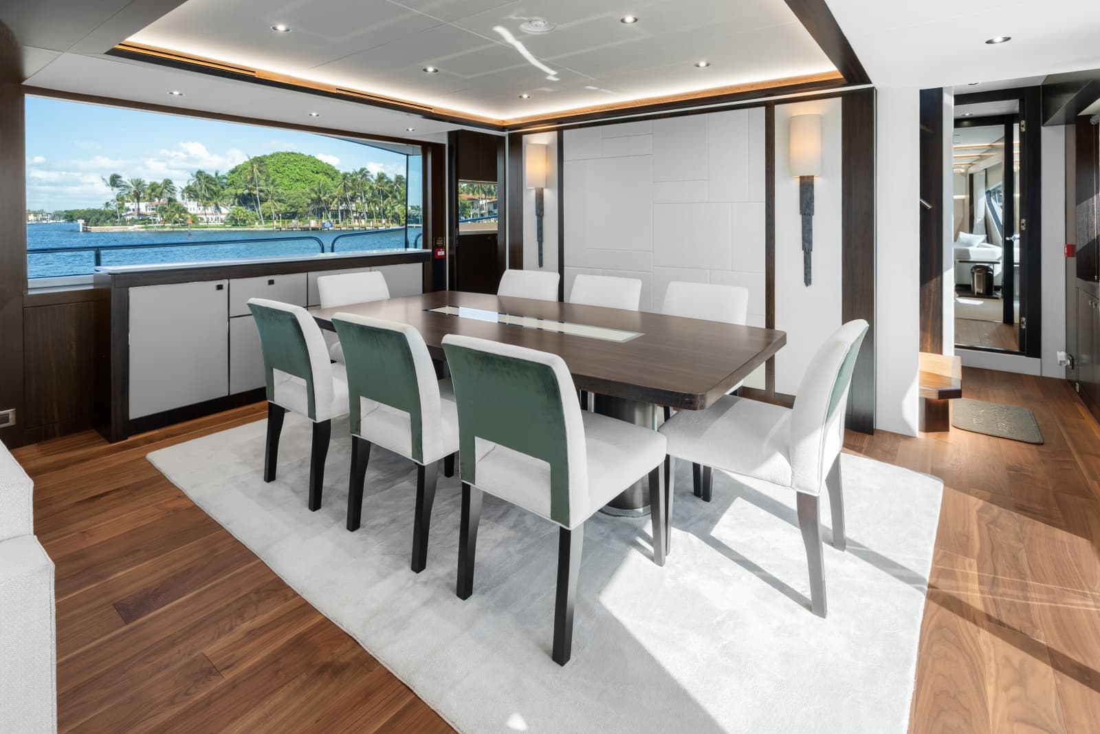 2024 Sunseeker 95 Yacht - Photo 40