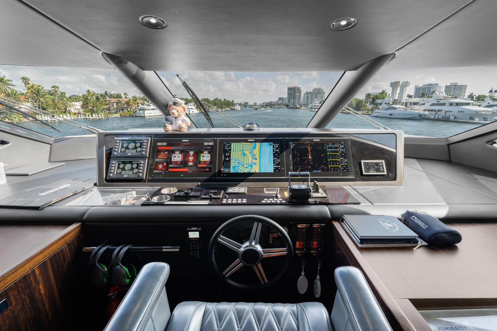 2024 Sunseeker 95 Yacht - Photo 60