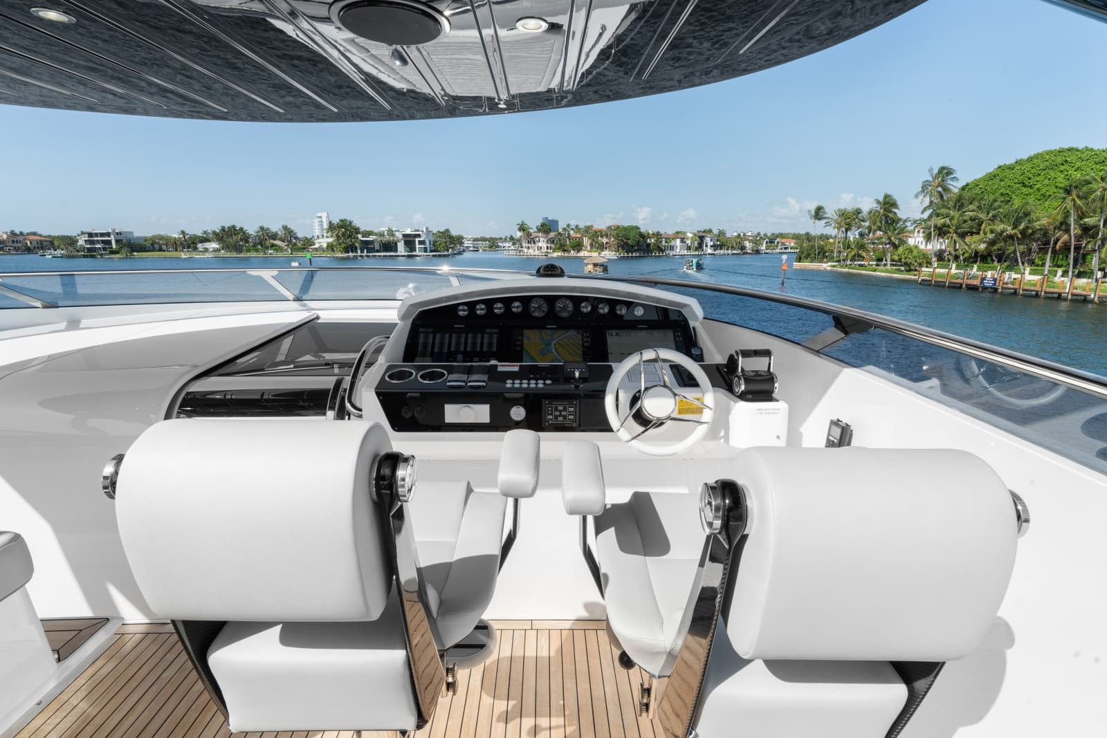 2024 Sunseeker 95 Yacht - Photo 19