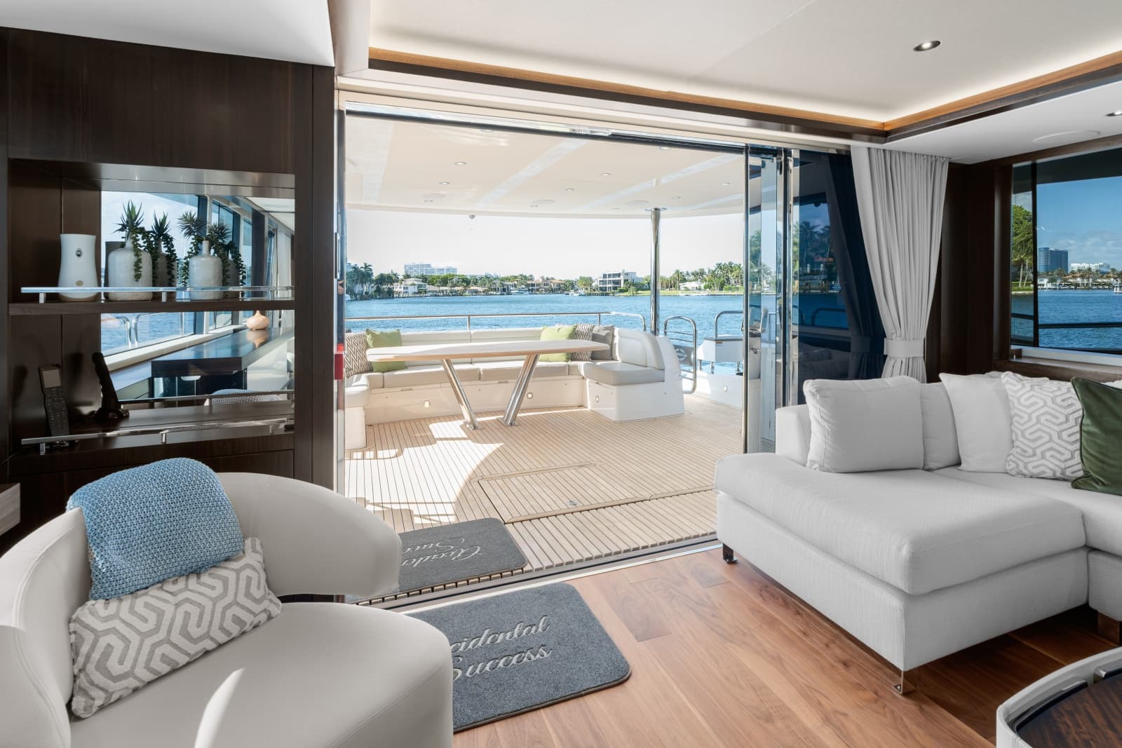 2024 Sunseeker 95 Yacht - Photo 35