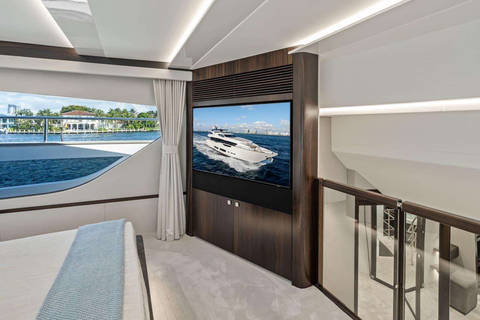2024 Sunseeker 95 Yacht - Photo 52