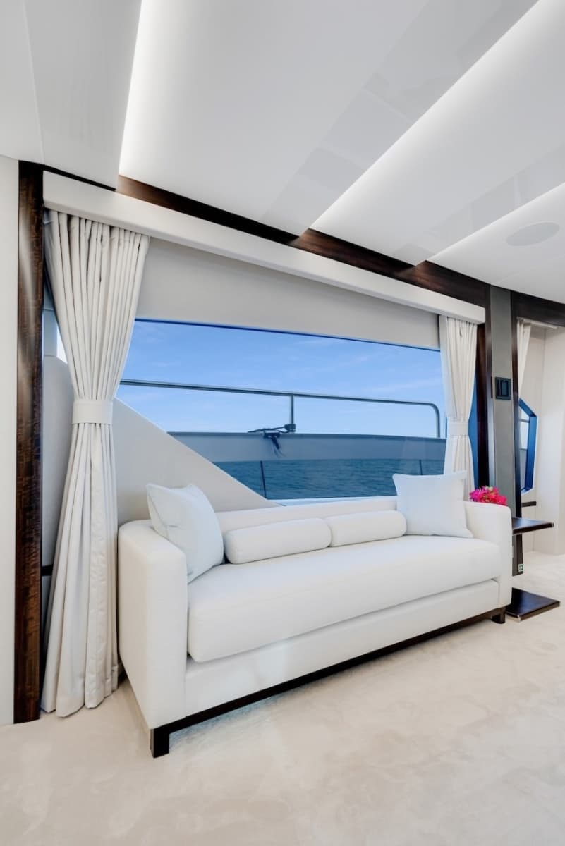 2024 Sunseeker 95 Yacht - Photo 16