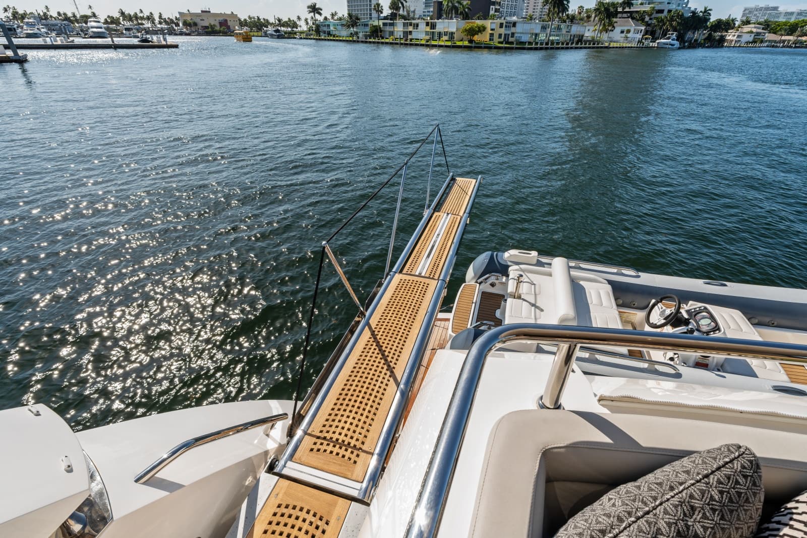 2024 Sunseeker 95 Yacht - Photo 34