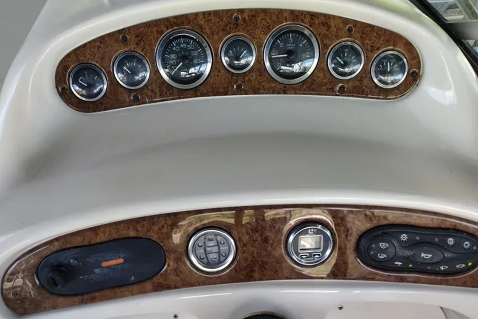 2000 Sea Ray 240 Sundancer - Photo 15