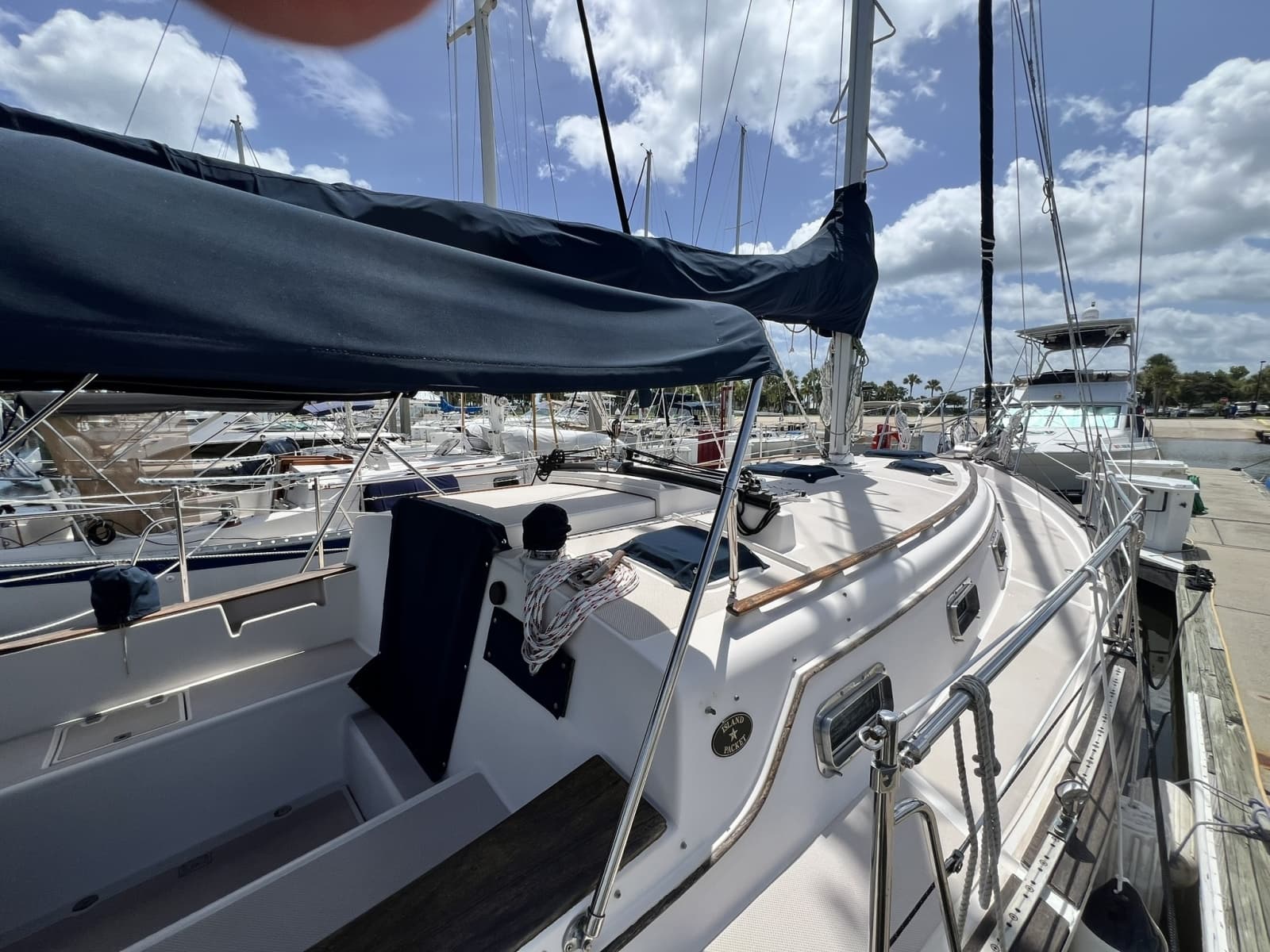 1987 Island Packet 31 - Photo 9