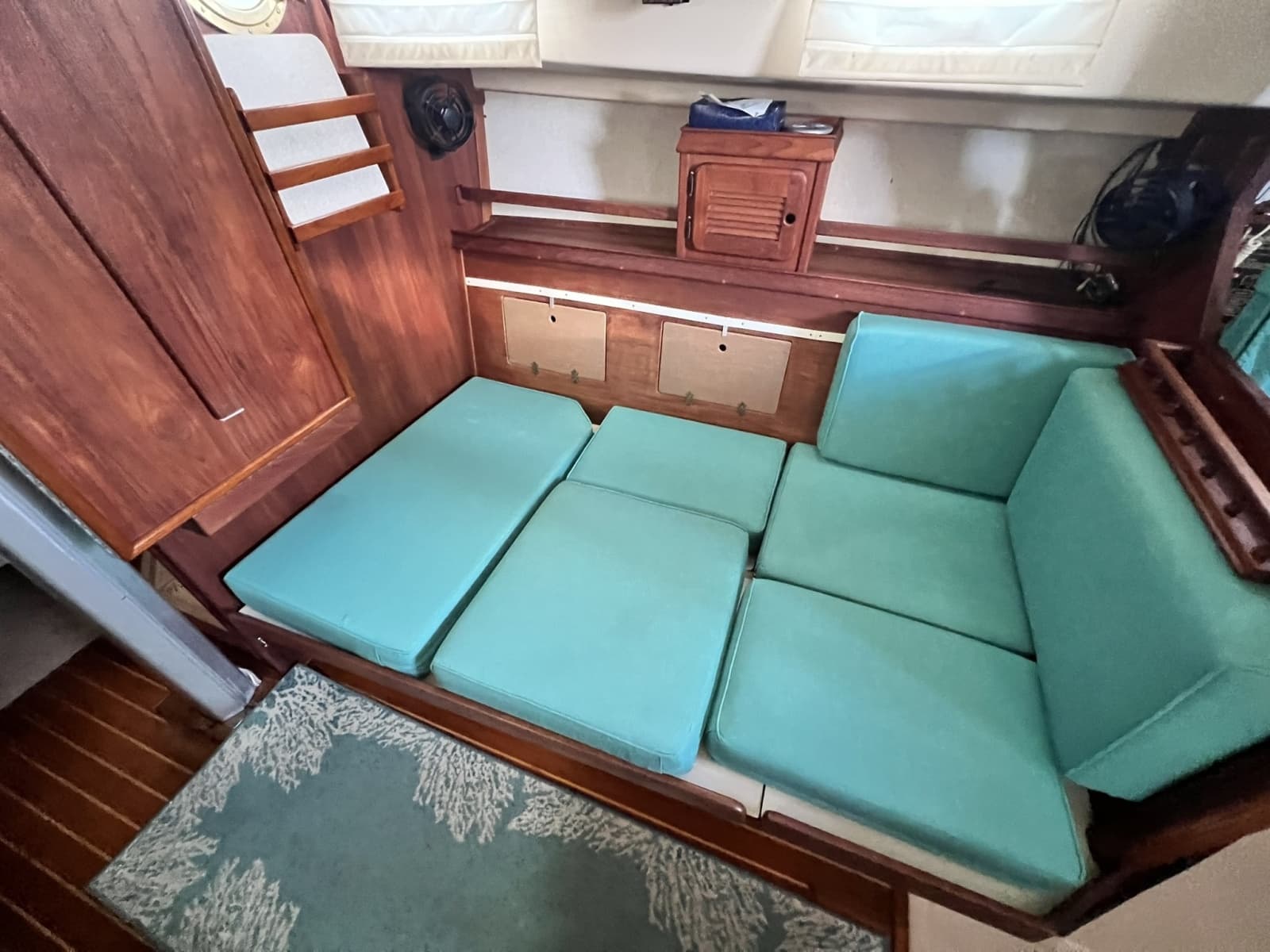 1987 Island Packet 31 - Photo 30