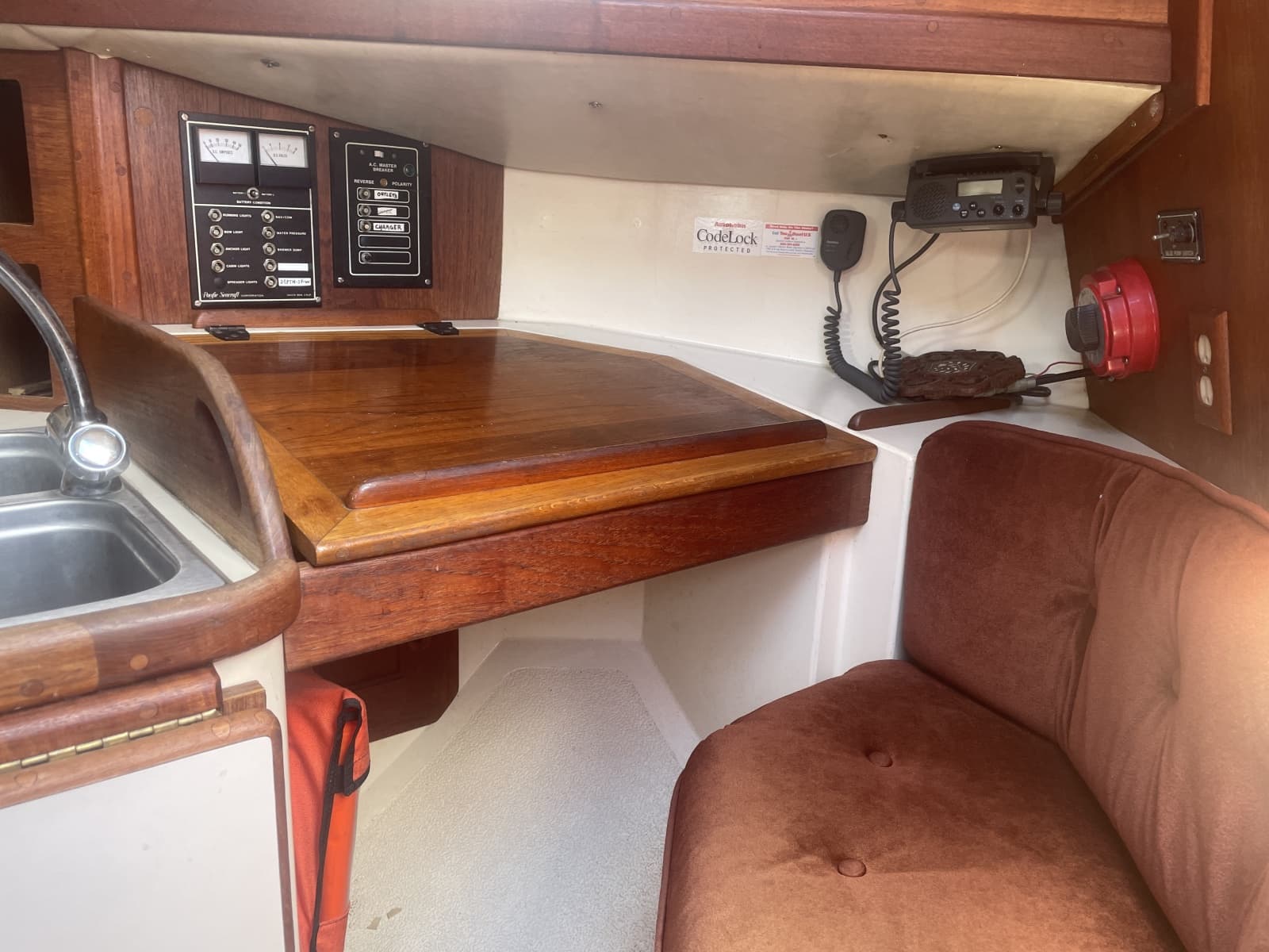 1981 Pacific Seacraft Orion 27 - Photo 8
