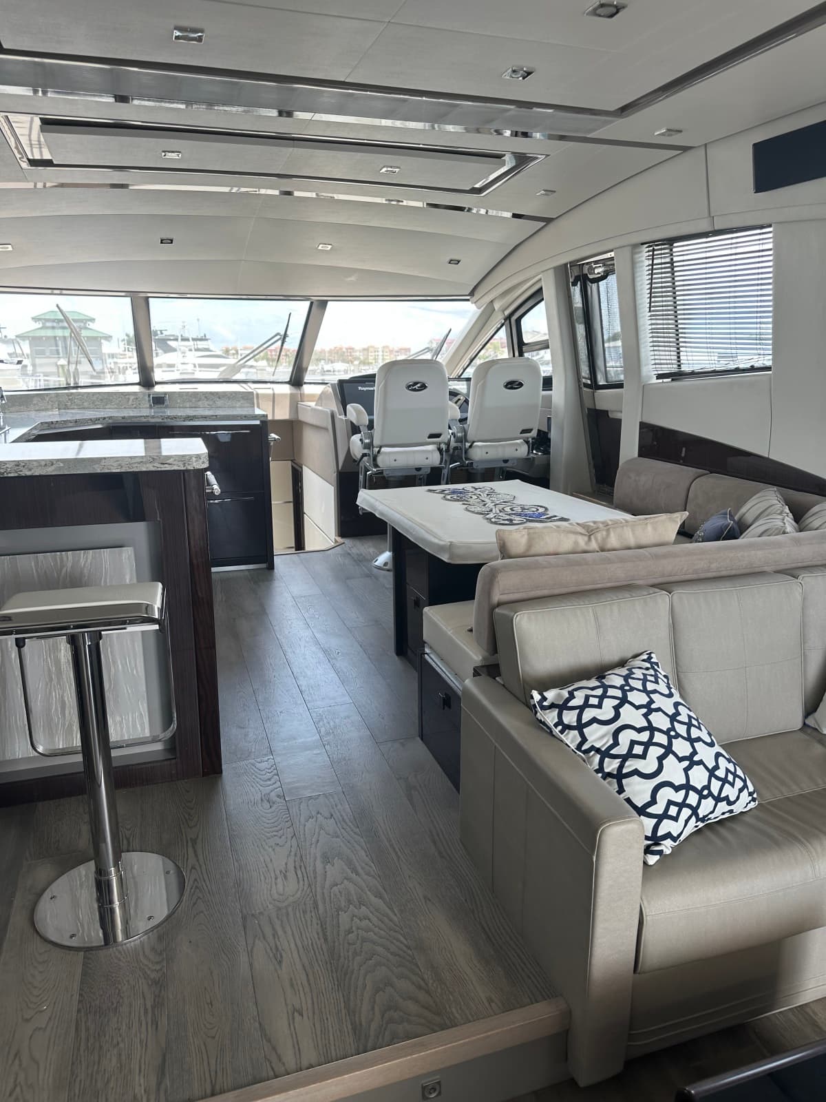 2018 Sea Ray FLY SEARAY L650 - Photo 9