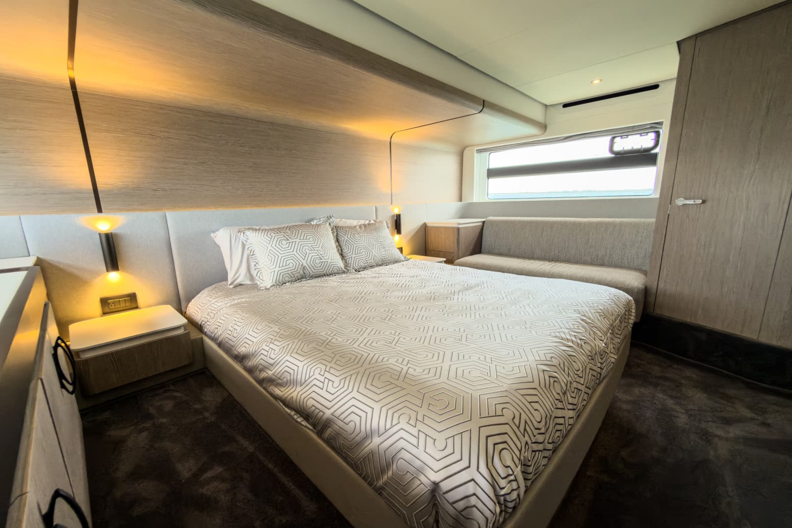 2025 Azimut 53 FLY - Photo 37