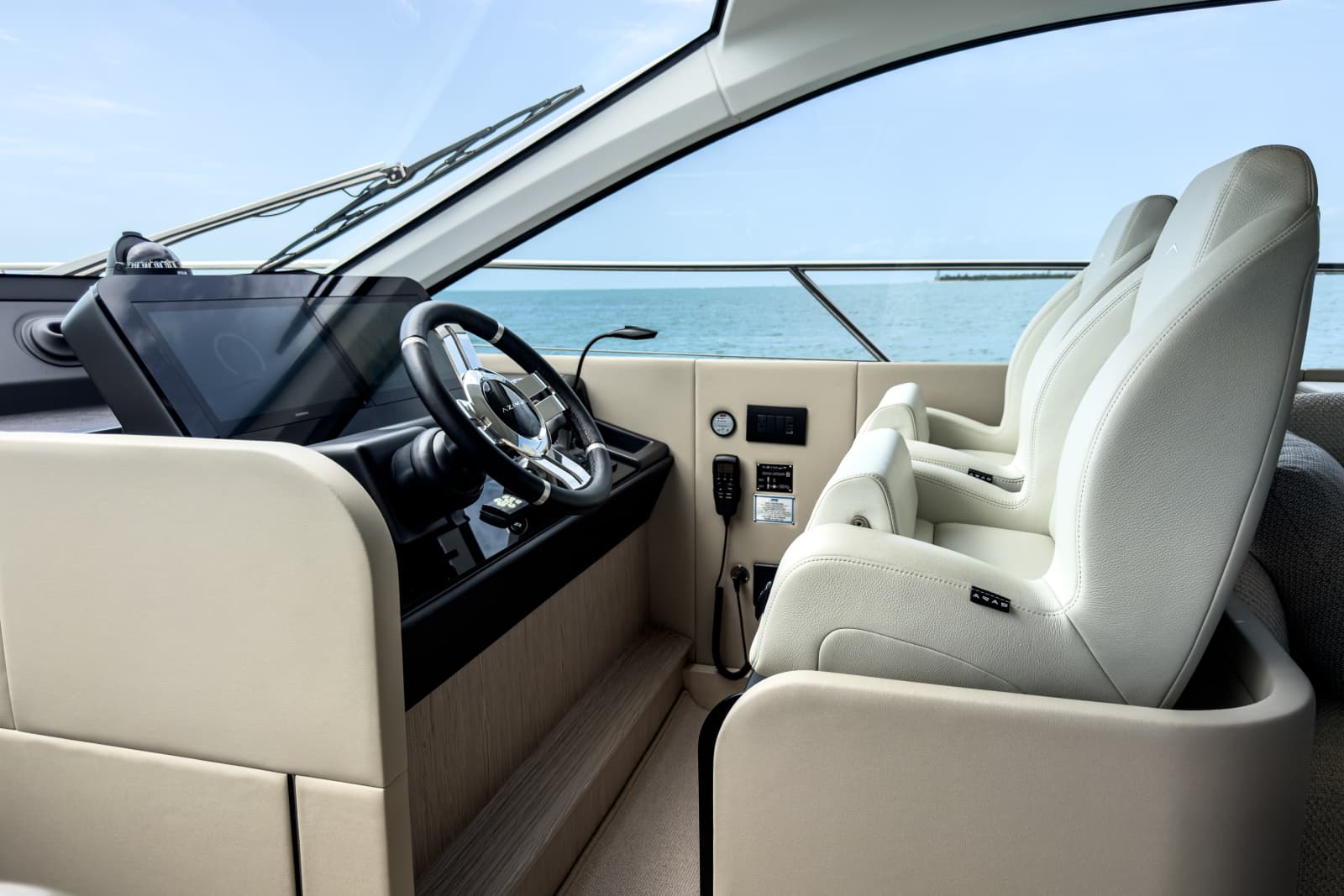 2025 Azimut 53 FLY - Photo 32