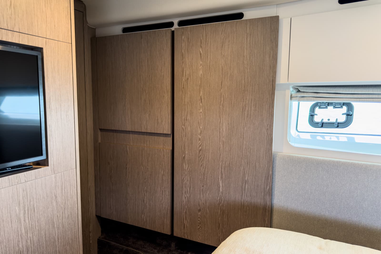 2025 Azimut 53 FLY - Photo 50