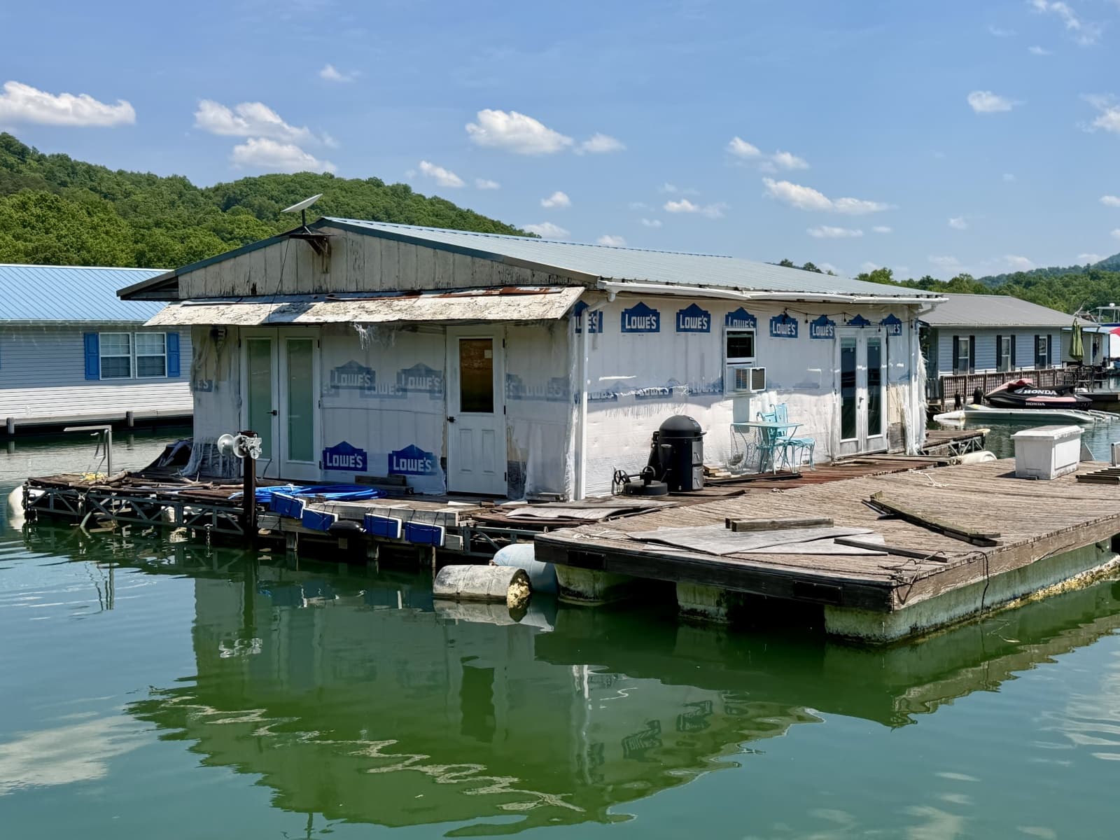 2000 Custom 22 x 30 Floating Cabin - Approx 660sqft - Photo 101