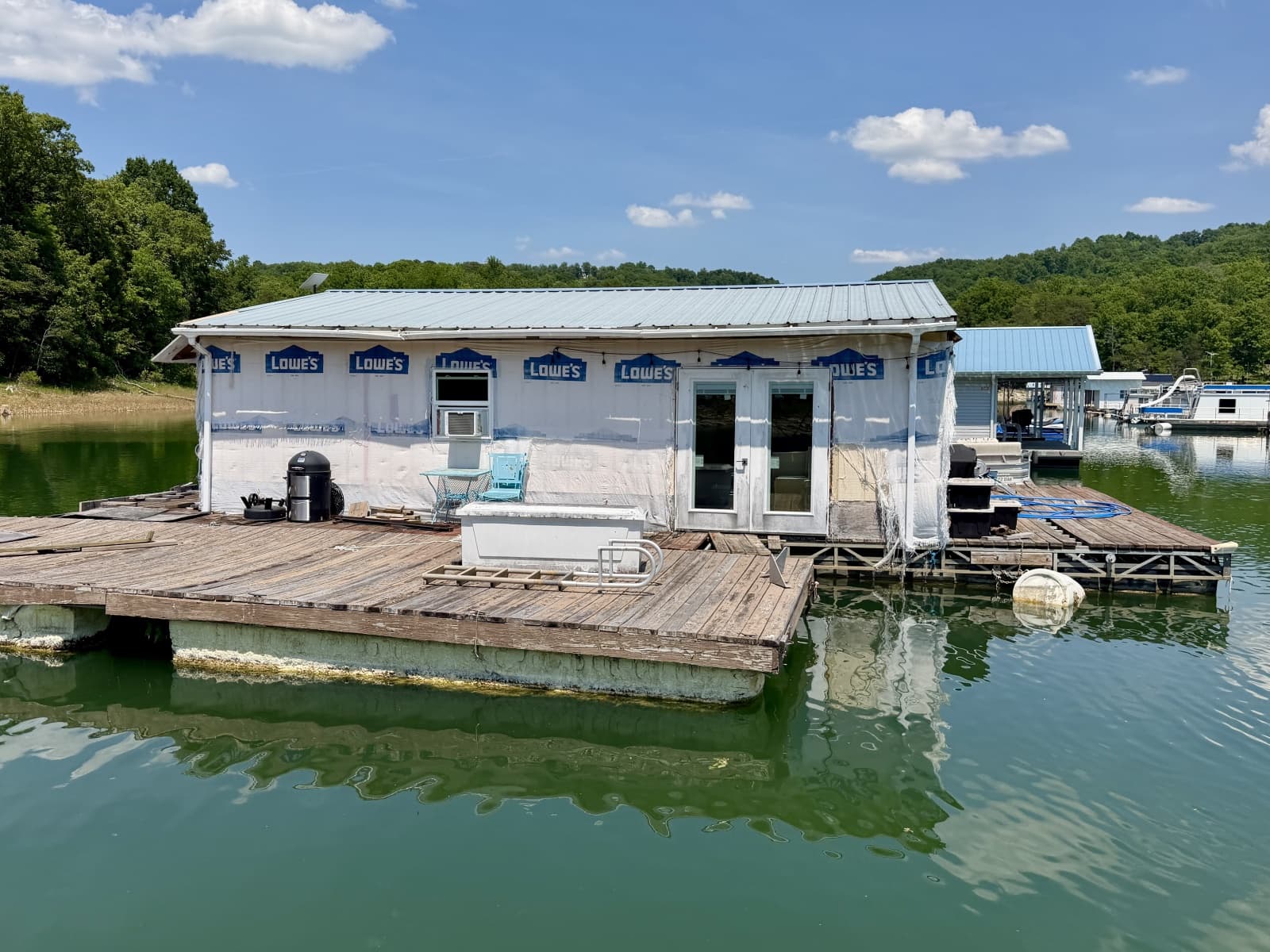 2000 Custom 22 x 30 Floating Cabin - Approx 660sqft - Photo 103