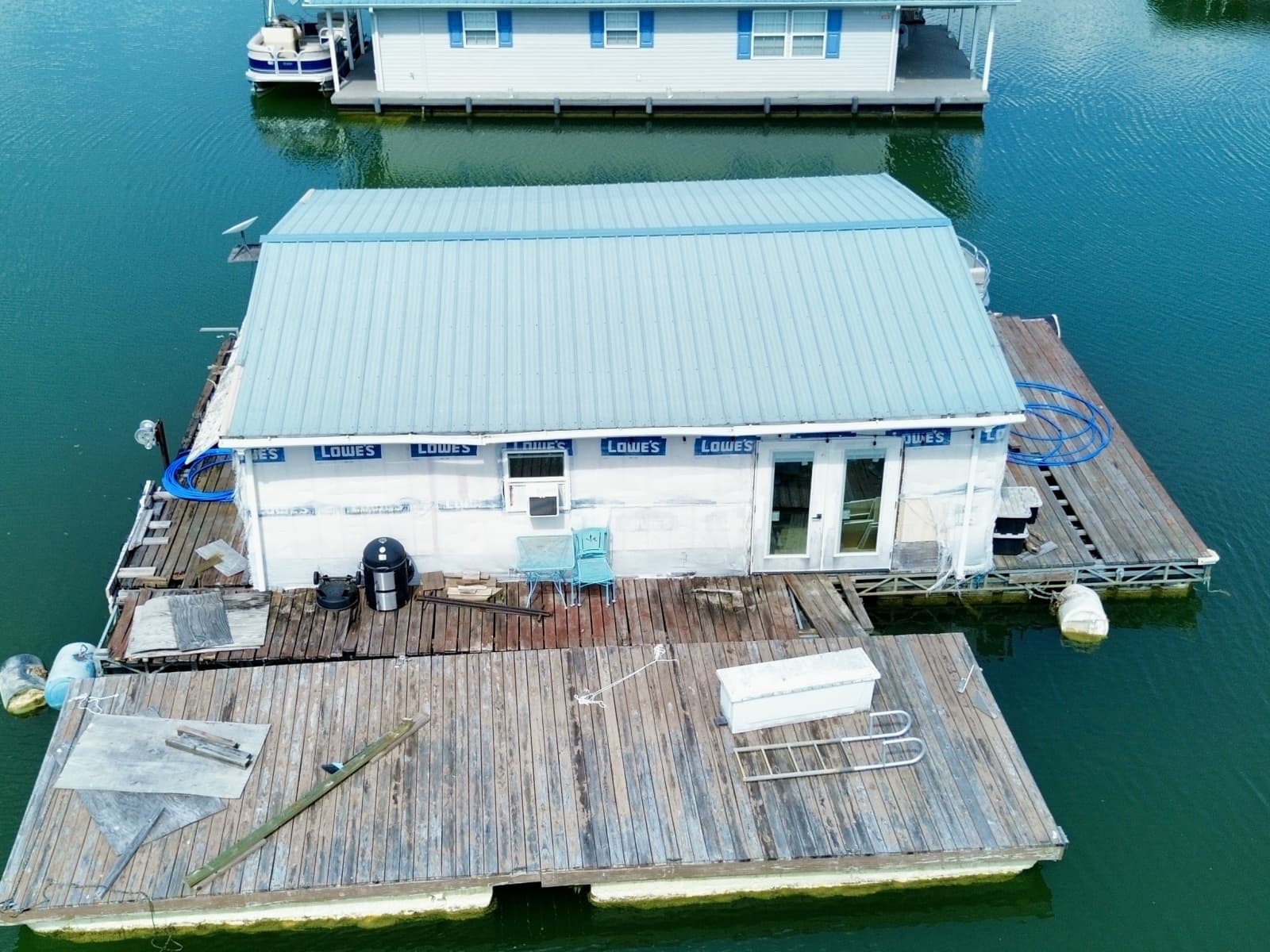 2000 Custom 22 x 30 Floating Cabin - Approx 660sqft - Photo 12