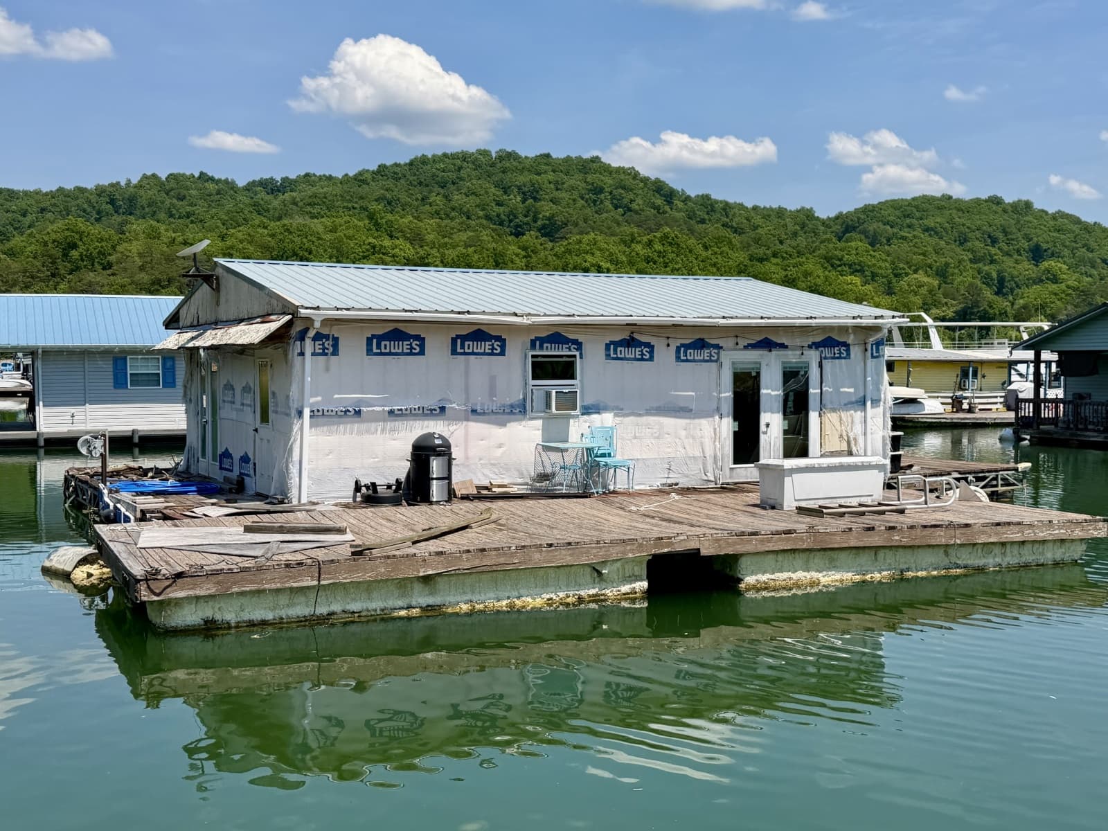 2000 Custom 22 x 30 Floating Cabin - Approx 660sqft - Photo 102