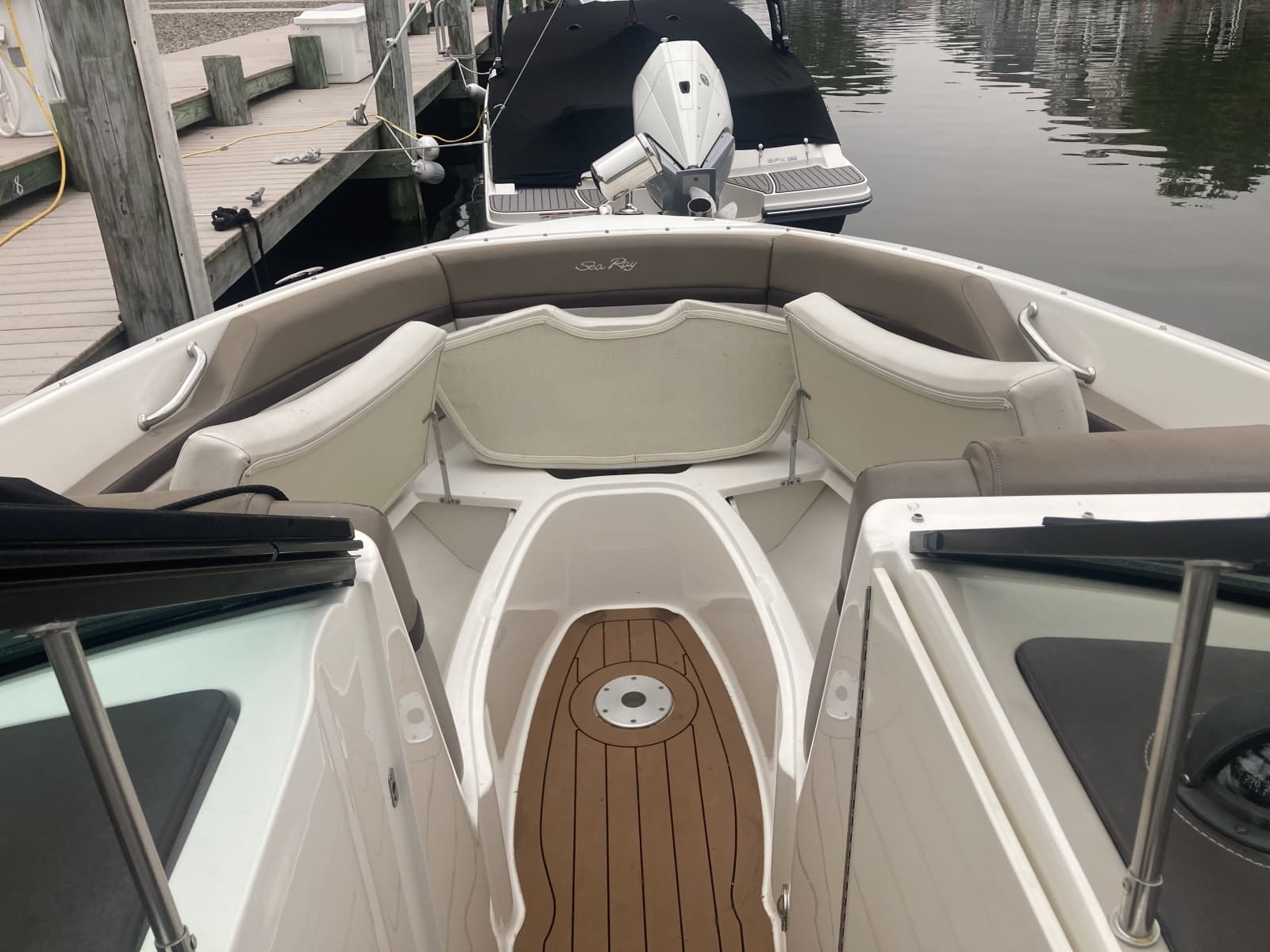 2011 Sea Ray 270 SLX - Photo 20
