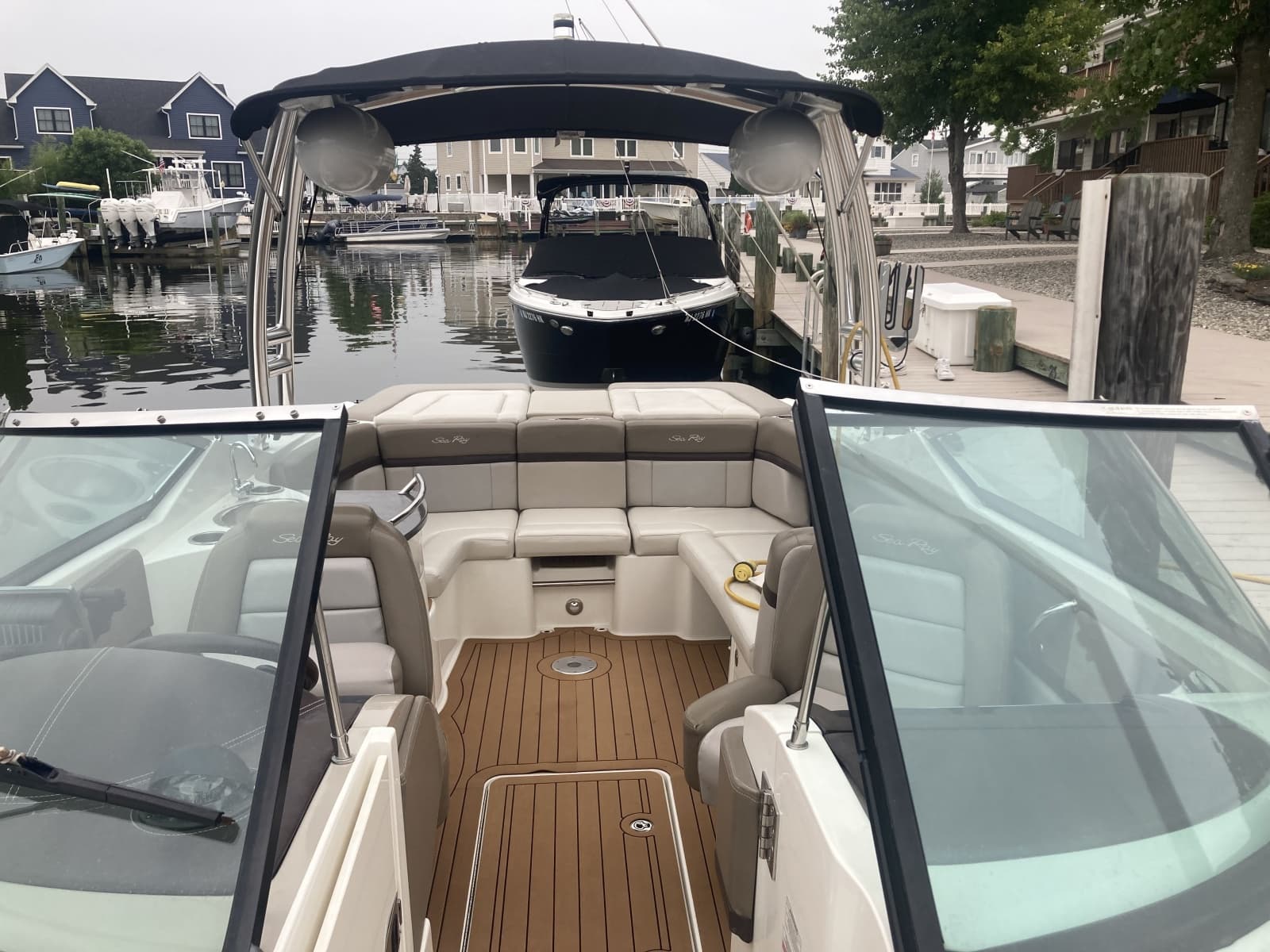 2011 Sea Ray 270 SLX - Photo 18