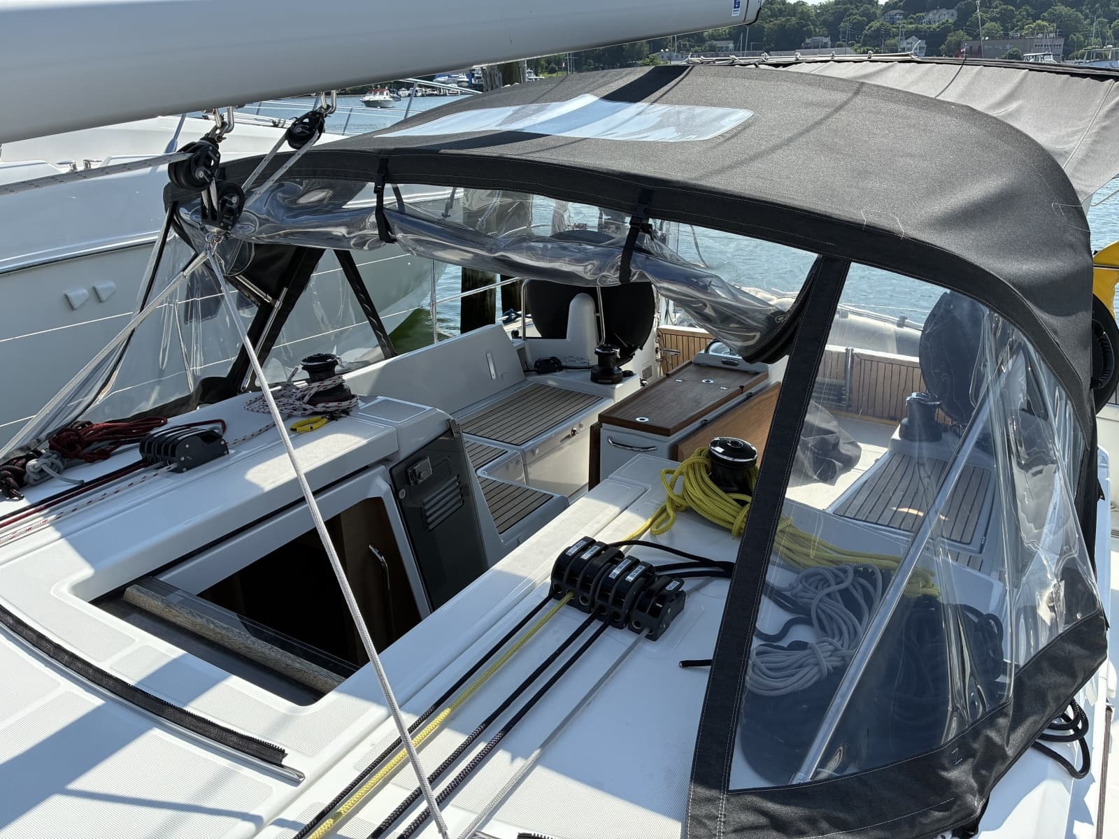 2024 Jeanneau Sun Odyssey 440 - Photo 17