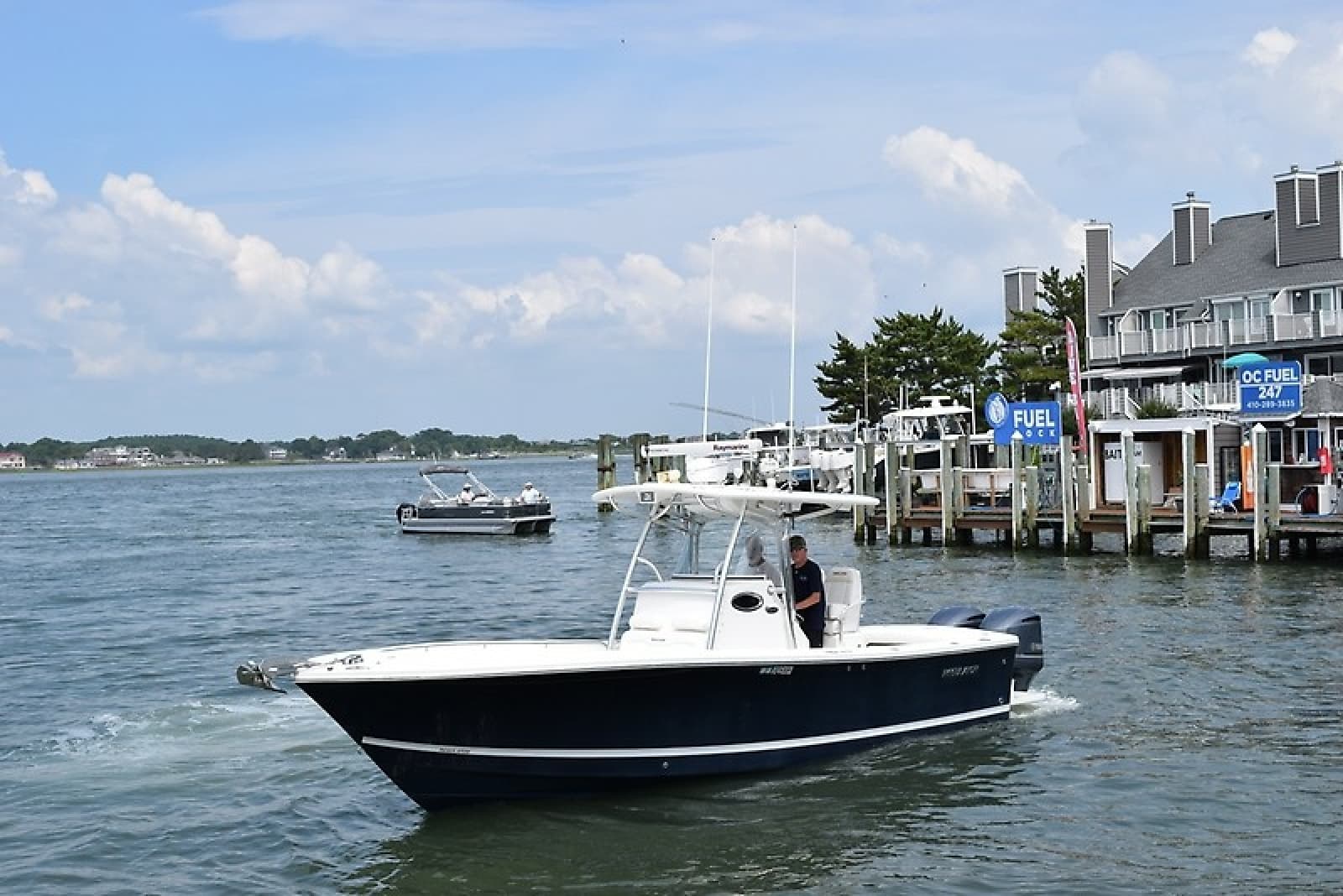 2012 Regulator 28 FS - Photo 1