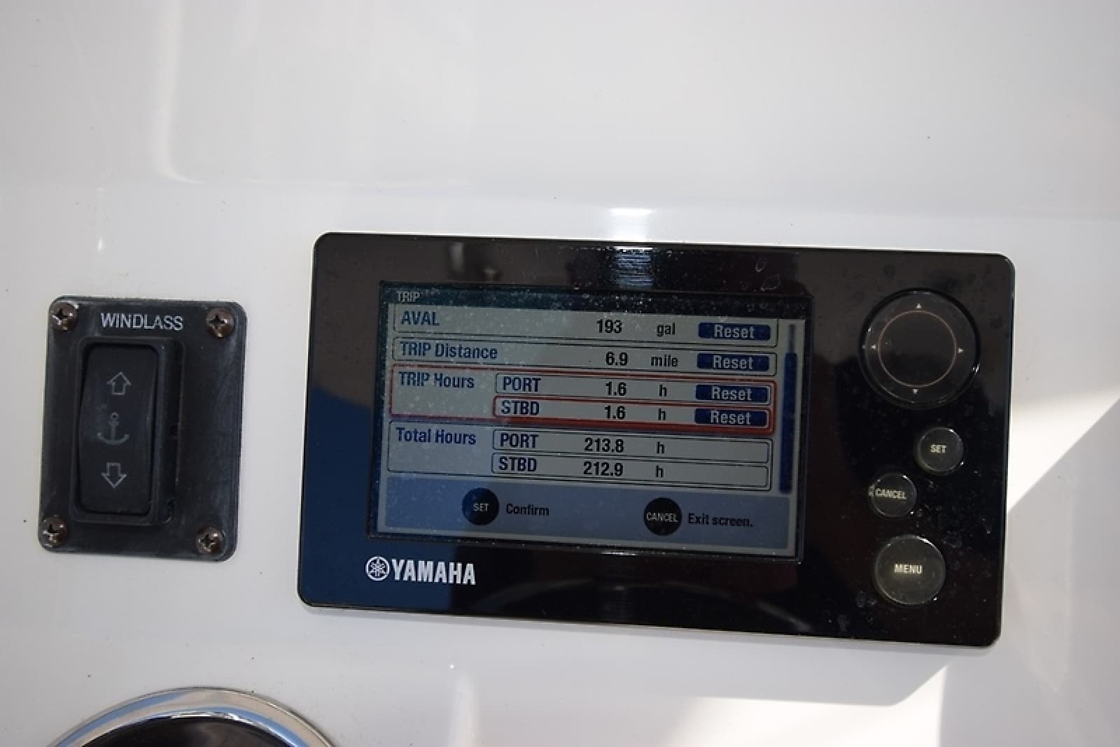 2012 Regulator 28 FS - Photo 15