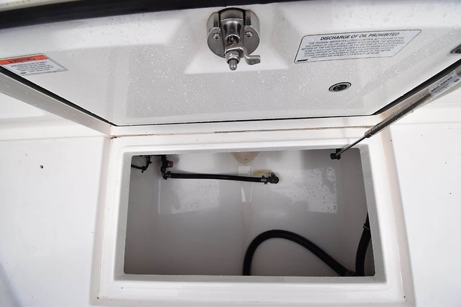 2012 Regulator 28 FS - Photo 39
