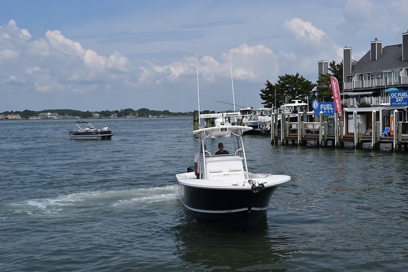 2012 Regulator 28 FS - Photo 7