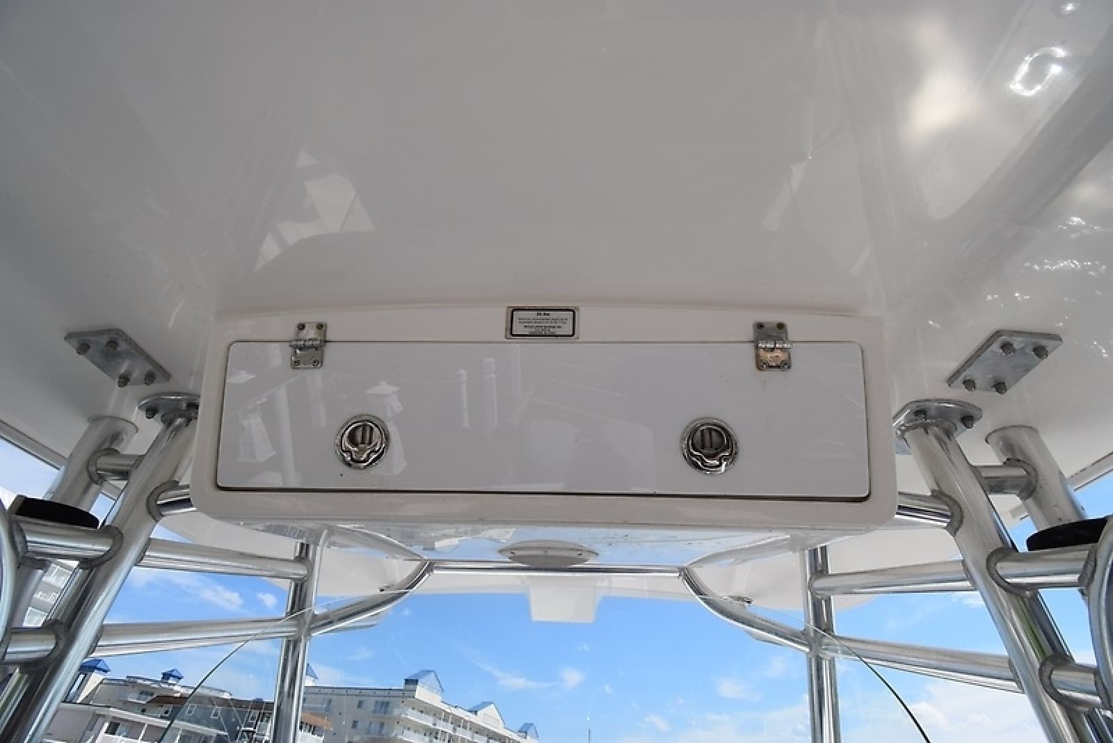 2012 Regulator 28 FS - Photo 16