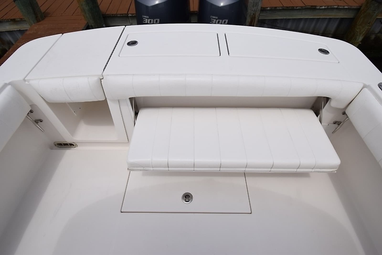 2012 Regulator 28 FS - Photo 38