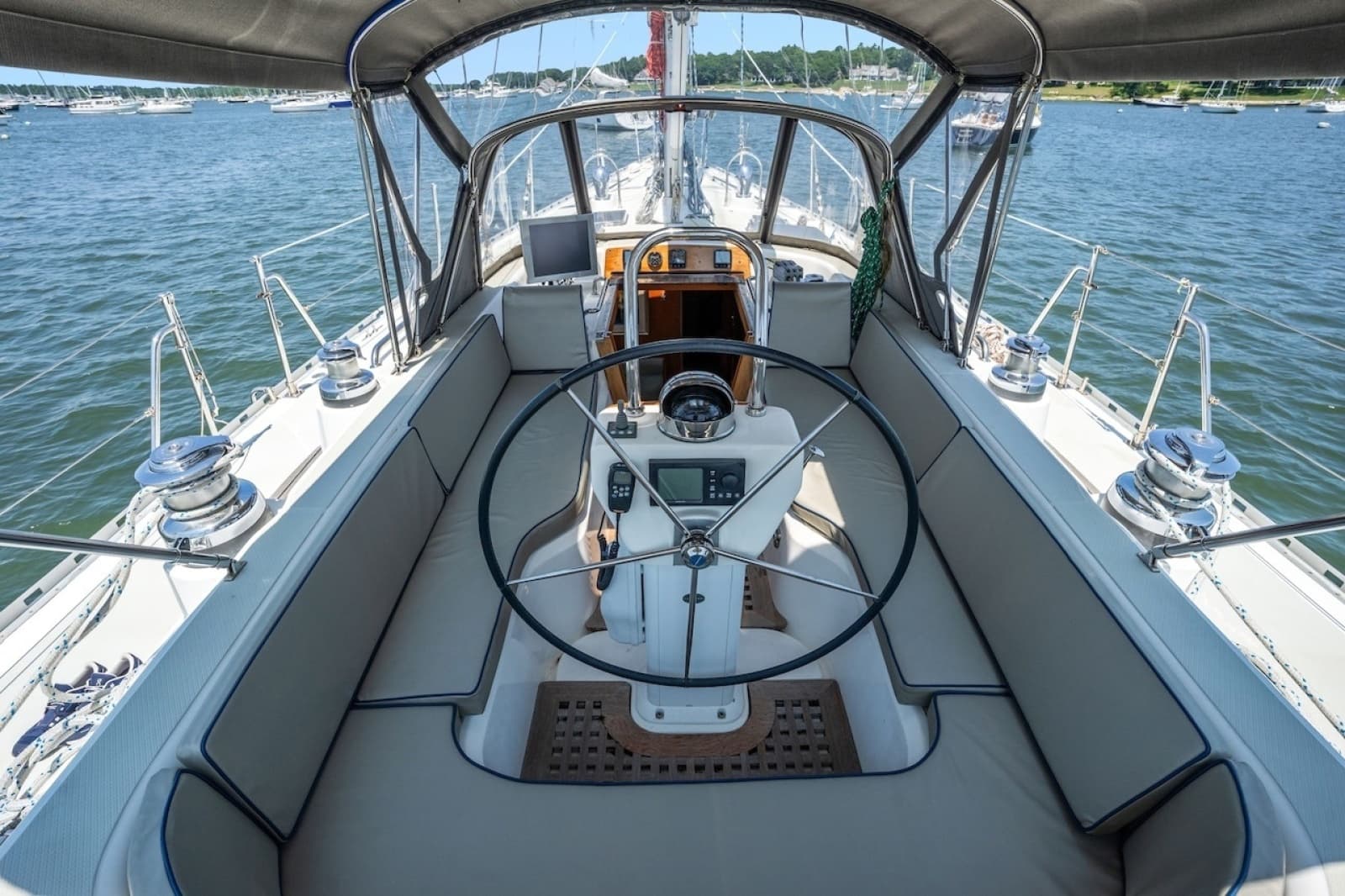 2005 Hylas 54 - Photo 20