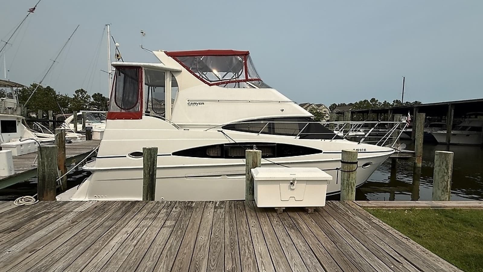 2003 Carver 366 Motor Yacht - Photo 2