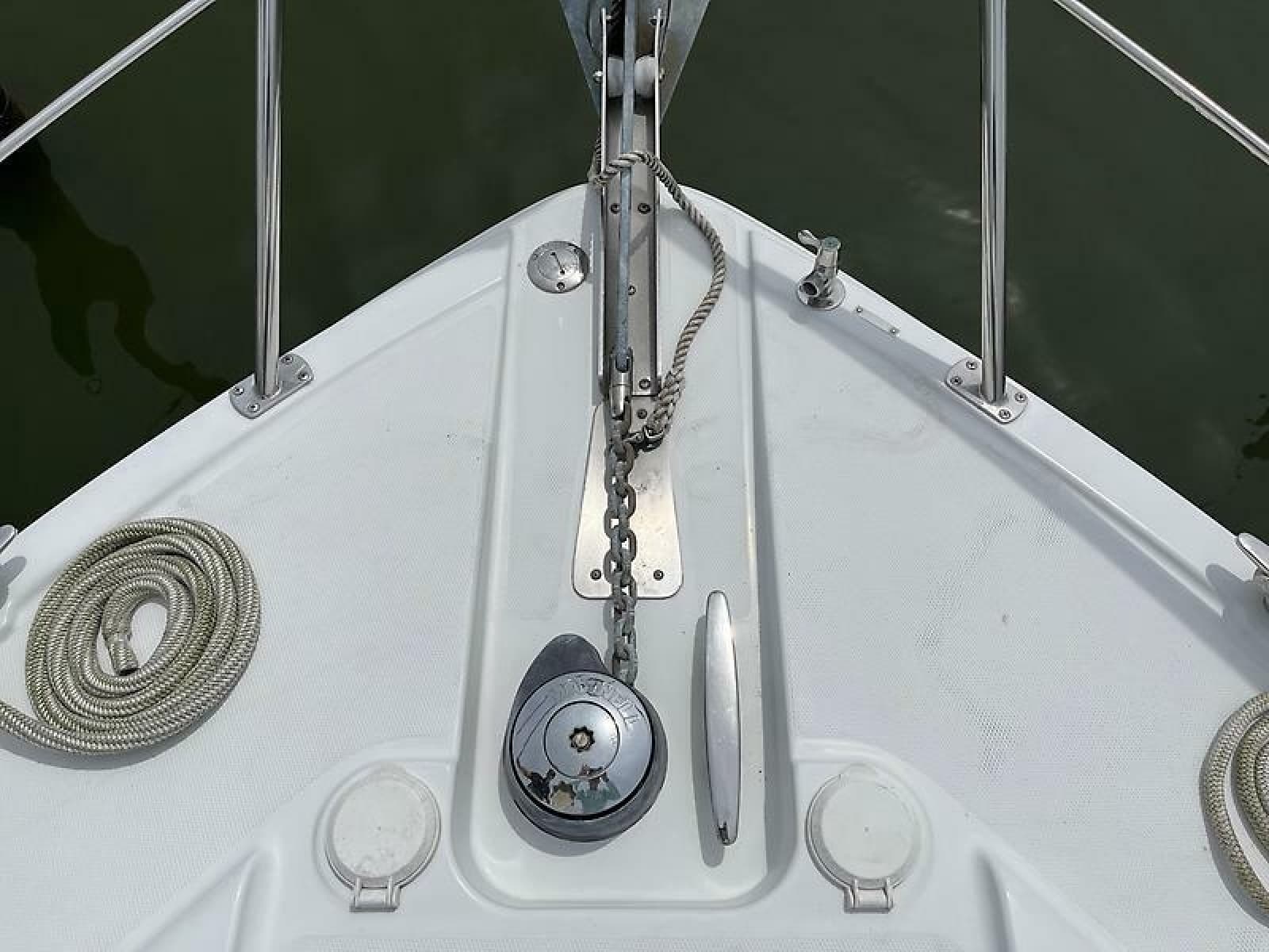 2003 Carver 366 Motor Yacht - Photo 82