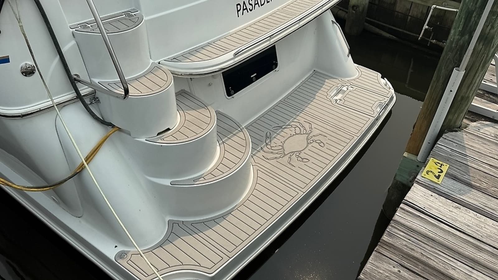 2003 Carver 366 Motor Yacht - Photo 6