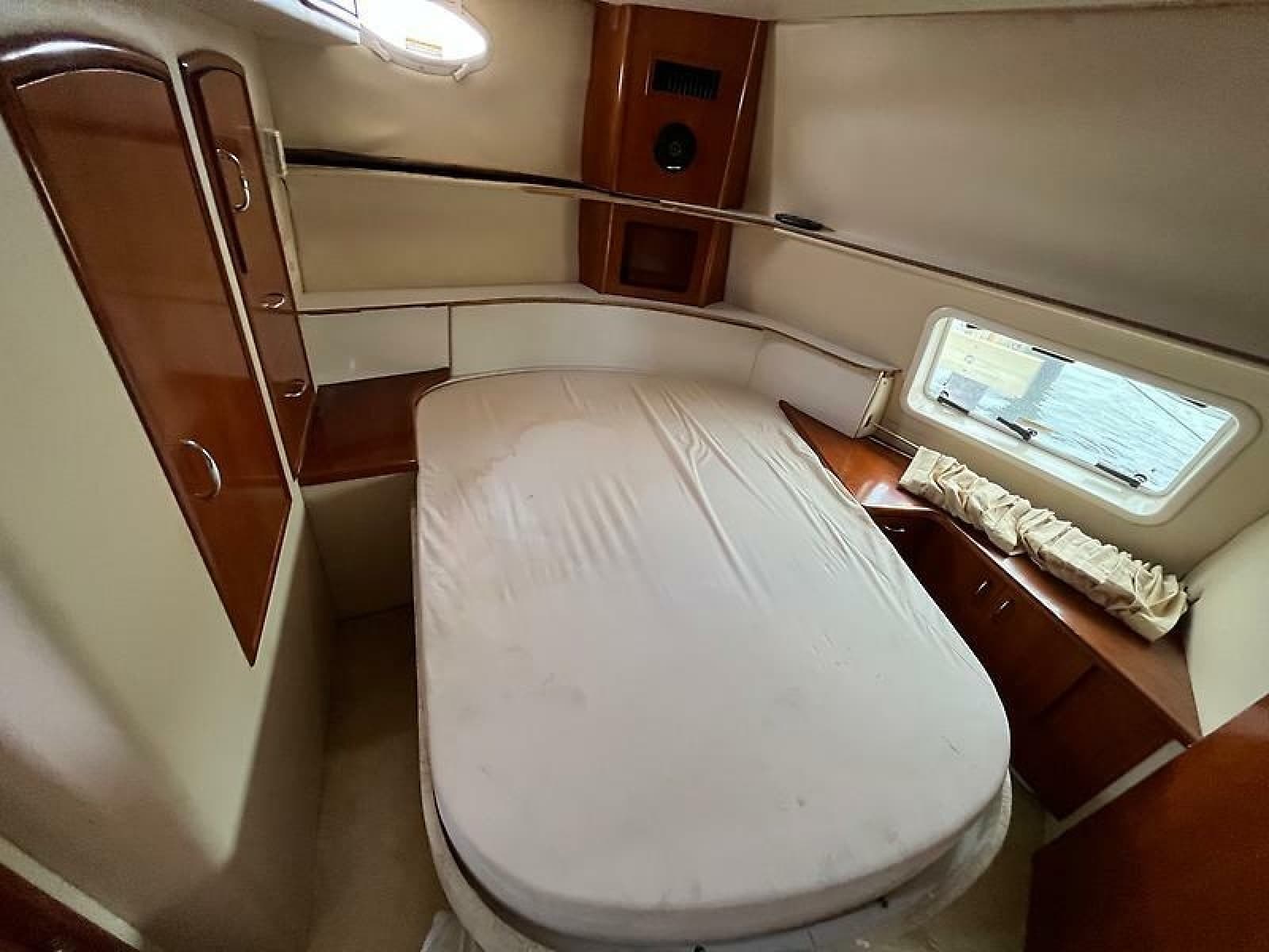 2003 Carver 366 Motor Yacht - Photo 34