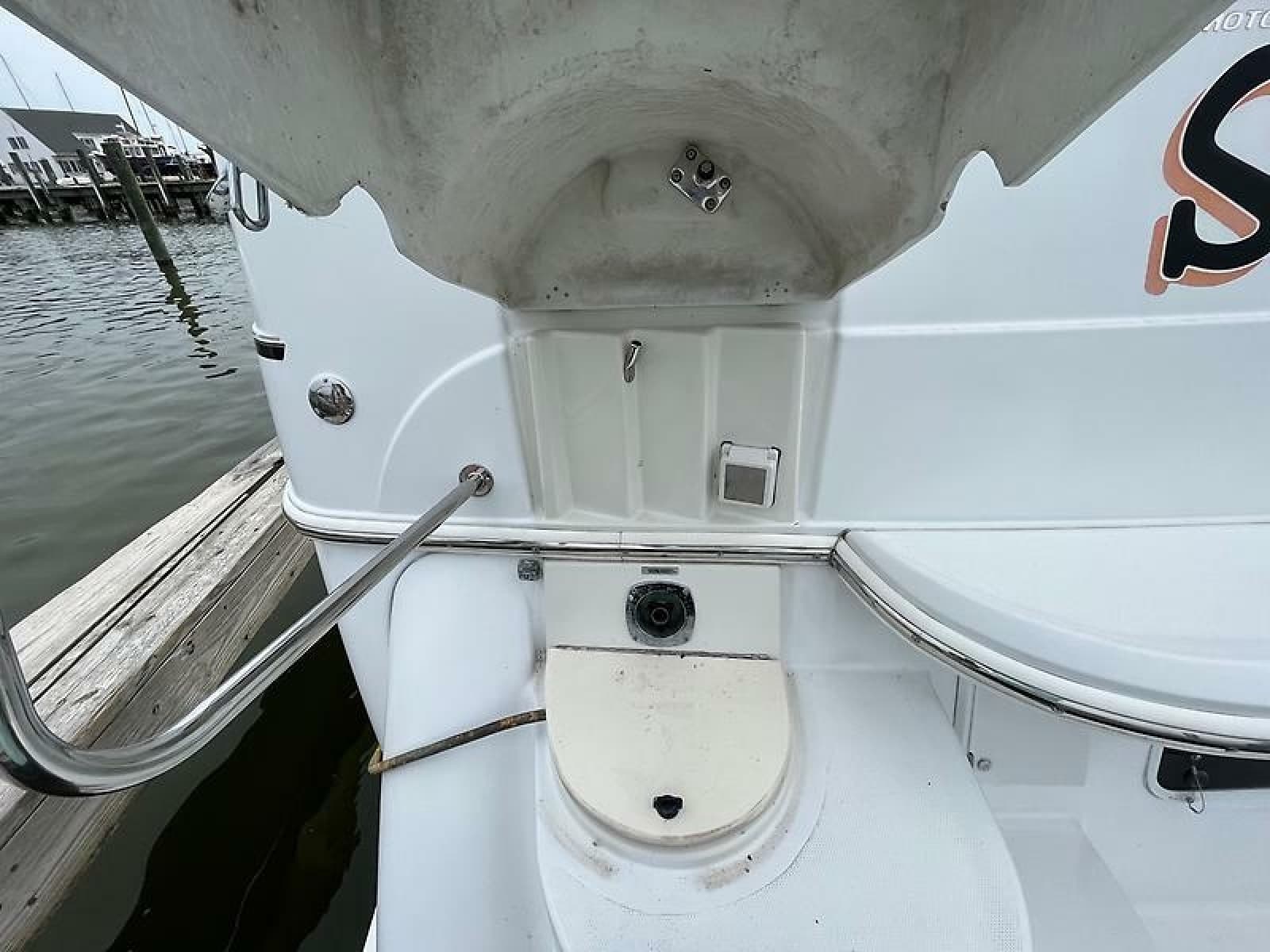 2003 Carver 366 Motor Yacht - Photo 84