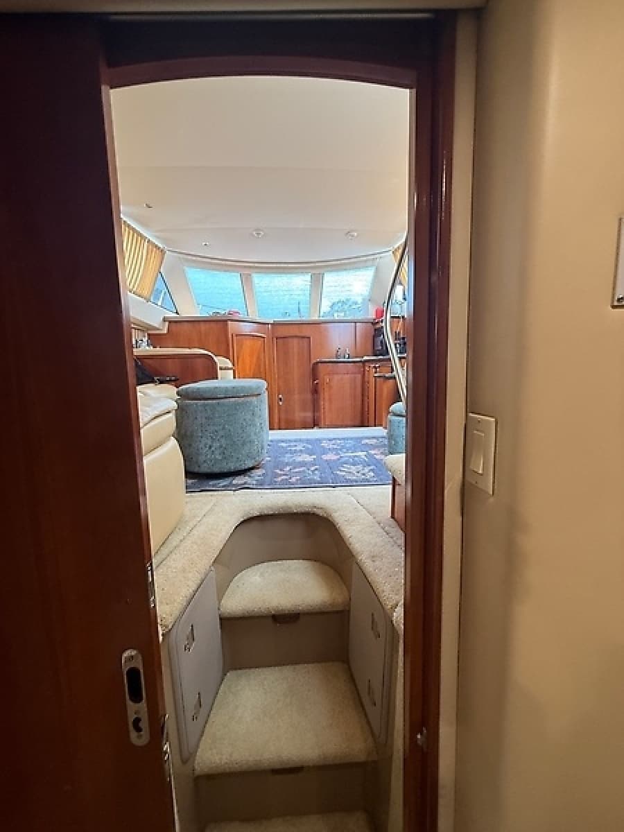 2003 Carver 366 Motor Yacht - Photo 46