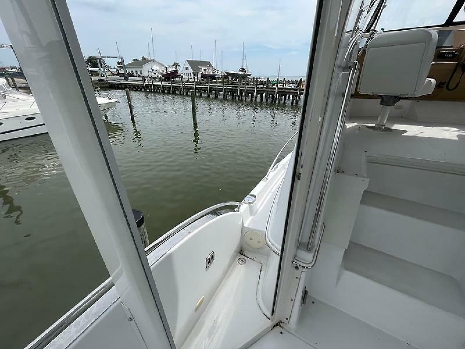 2003 Carver 366 Motor Yacht - Photo 14
