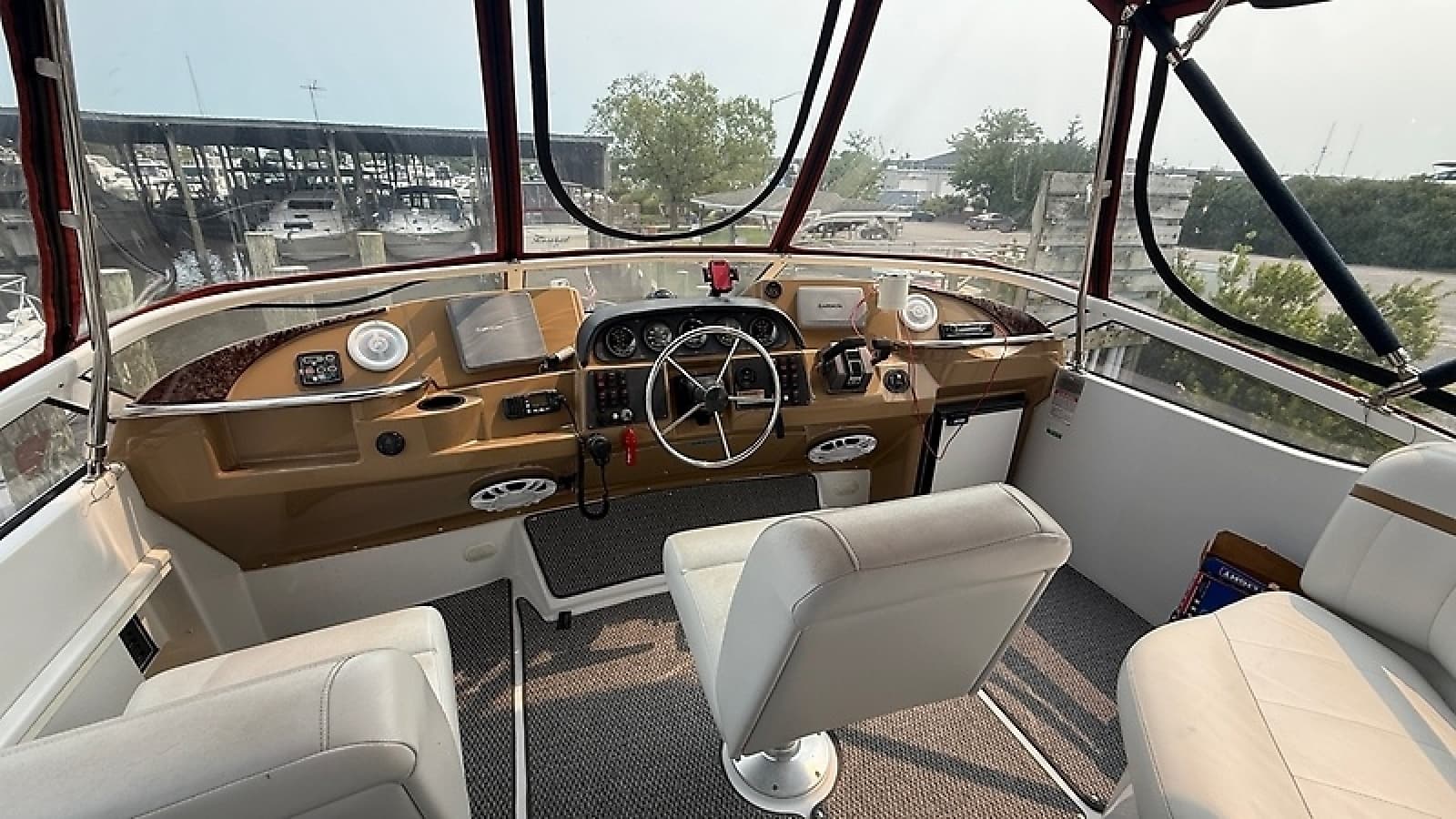 2003 Carver 366 Motor Yacht - Photo 71
